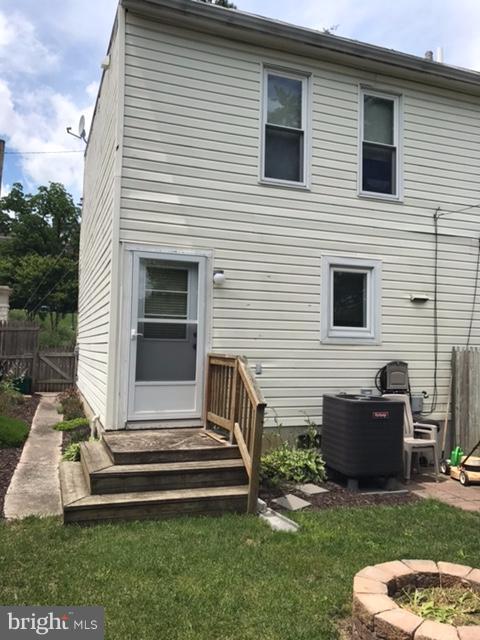 PROPERTIES OF HOPE - Residential Lease