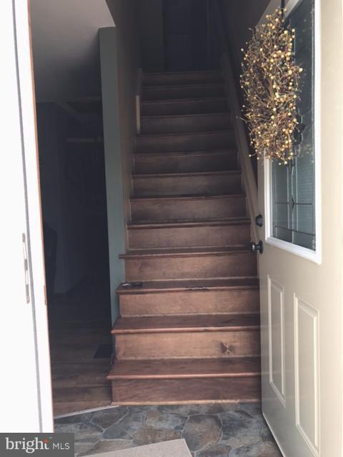 PROPERTIES OF HOPE - Residential Lease