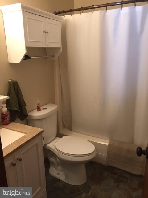 PROPERTIES OF HOPE - Residential Lease