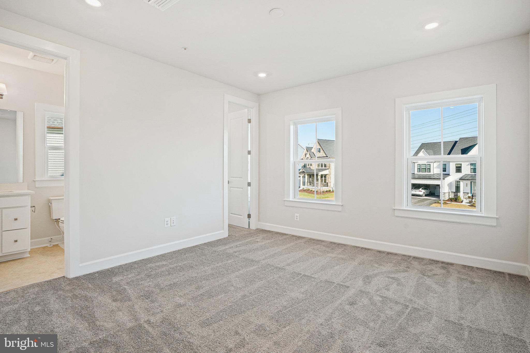 WELLINGTON FARMS - Residential