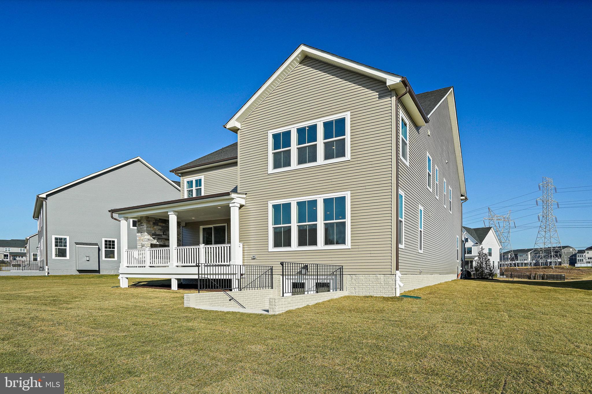 WELLINGTON FARMS - Residential