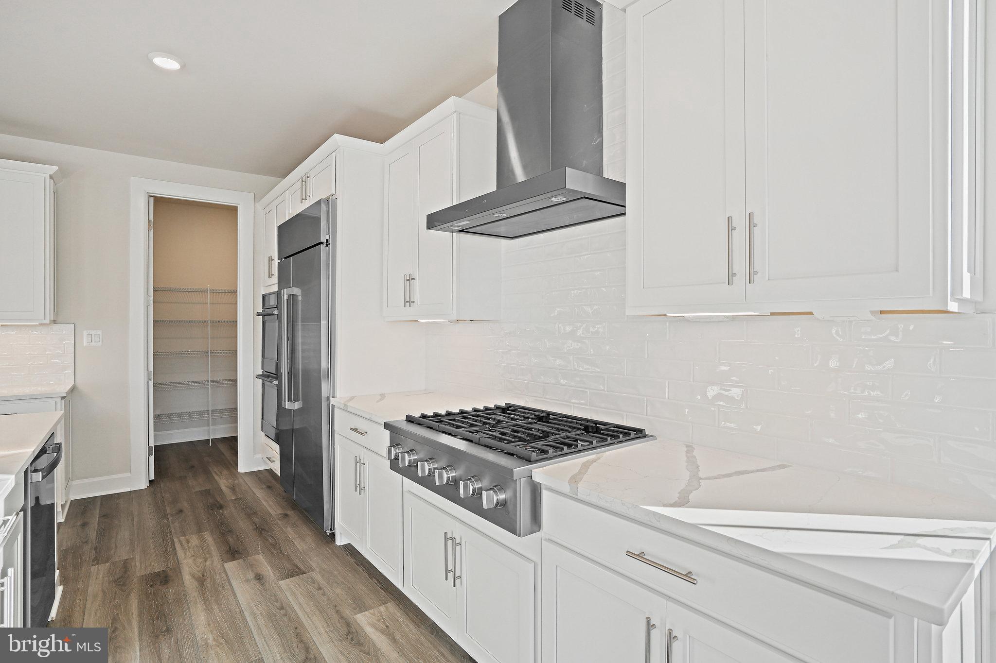 WELLINGTON FARMS - Residential