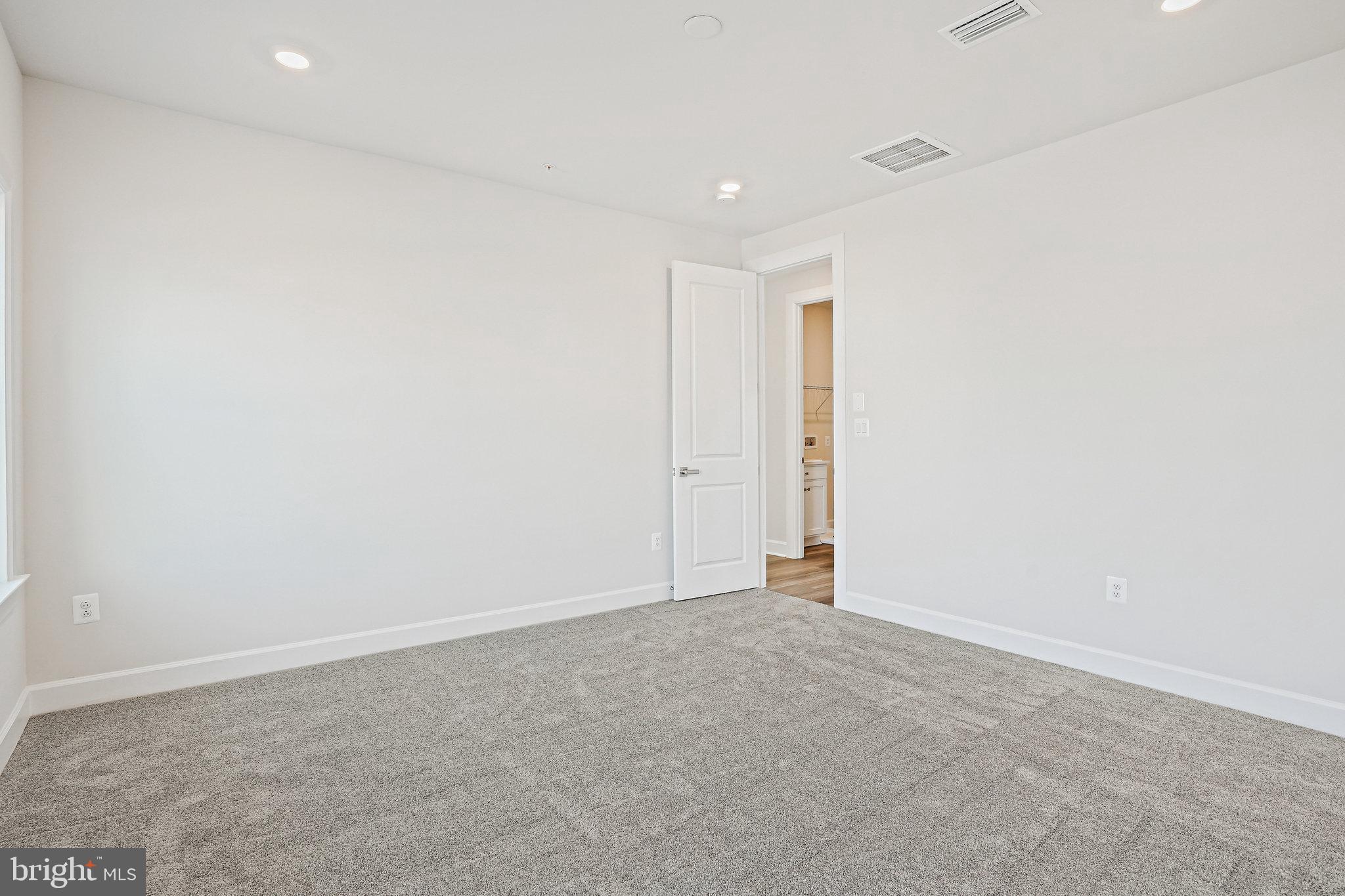 WELLINGTON FARMS - Residential