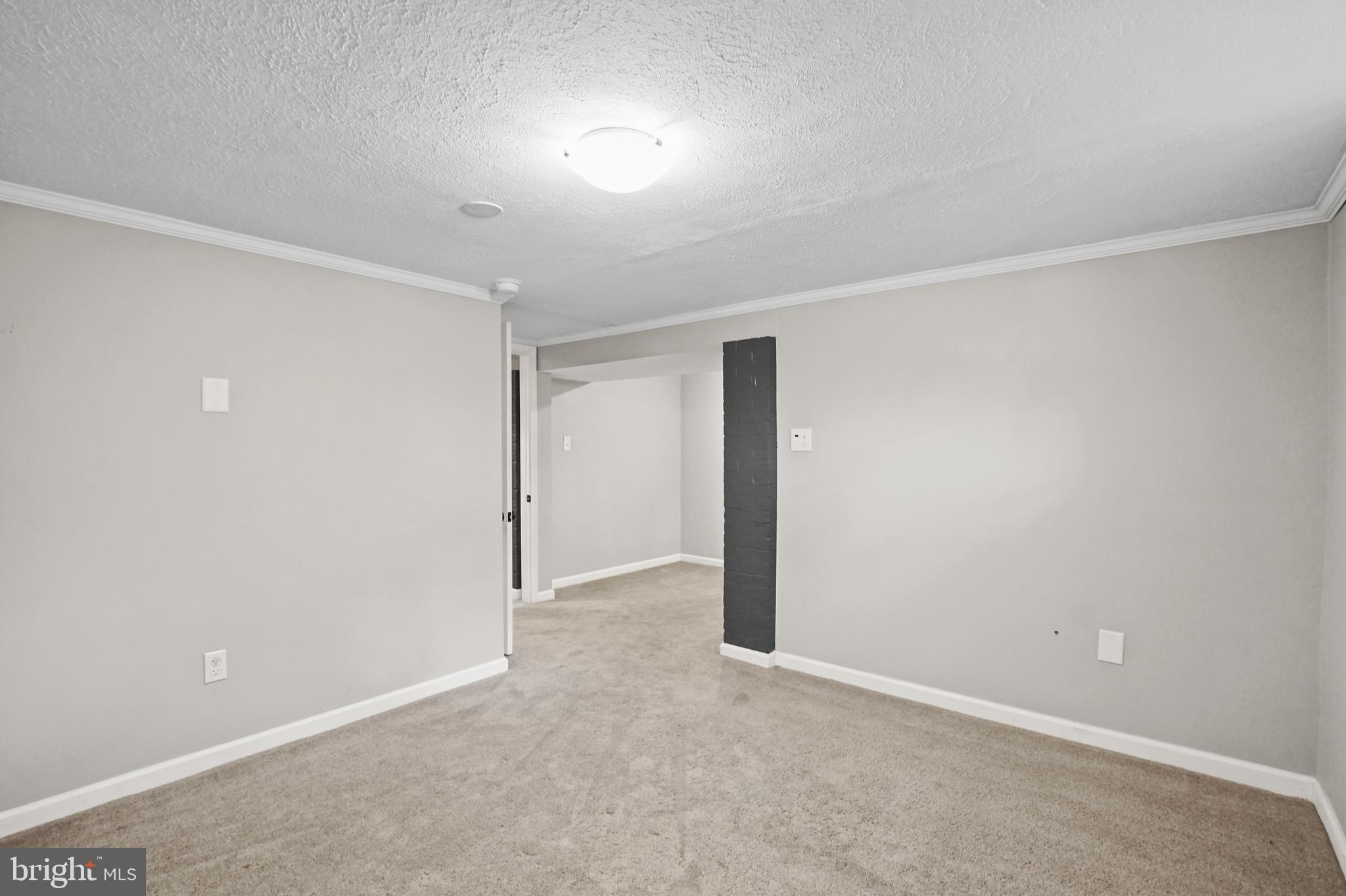 SOMERSET COURT LA PLATA - Residential