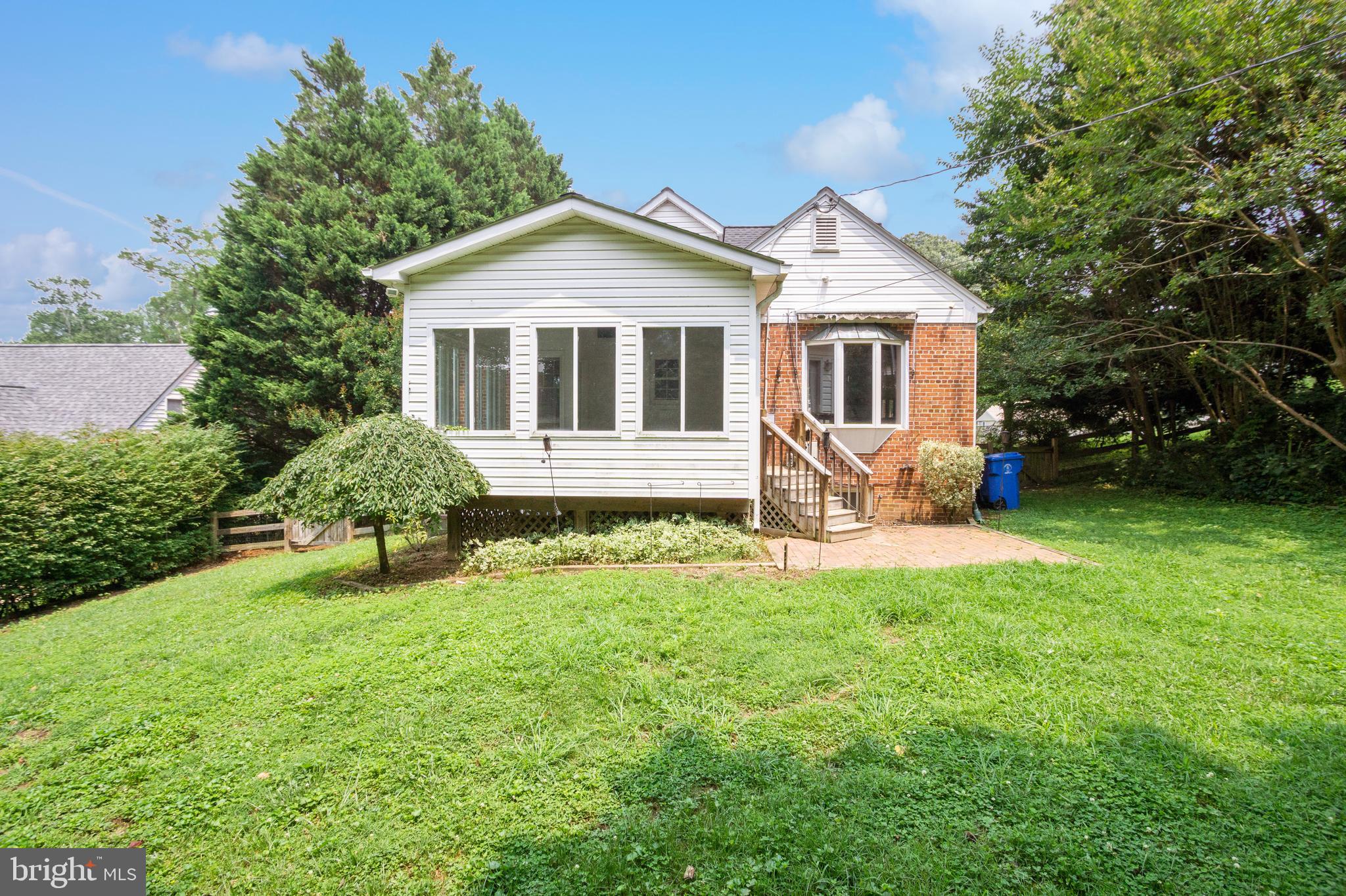 SOMERSET COURT LA PLATA - Residential