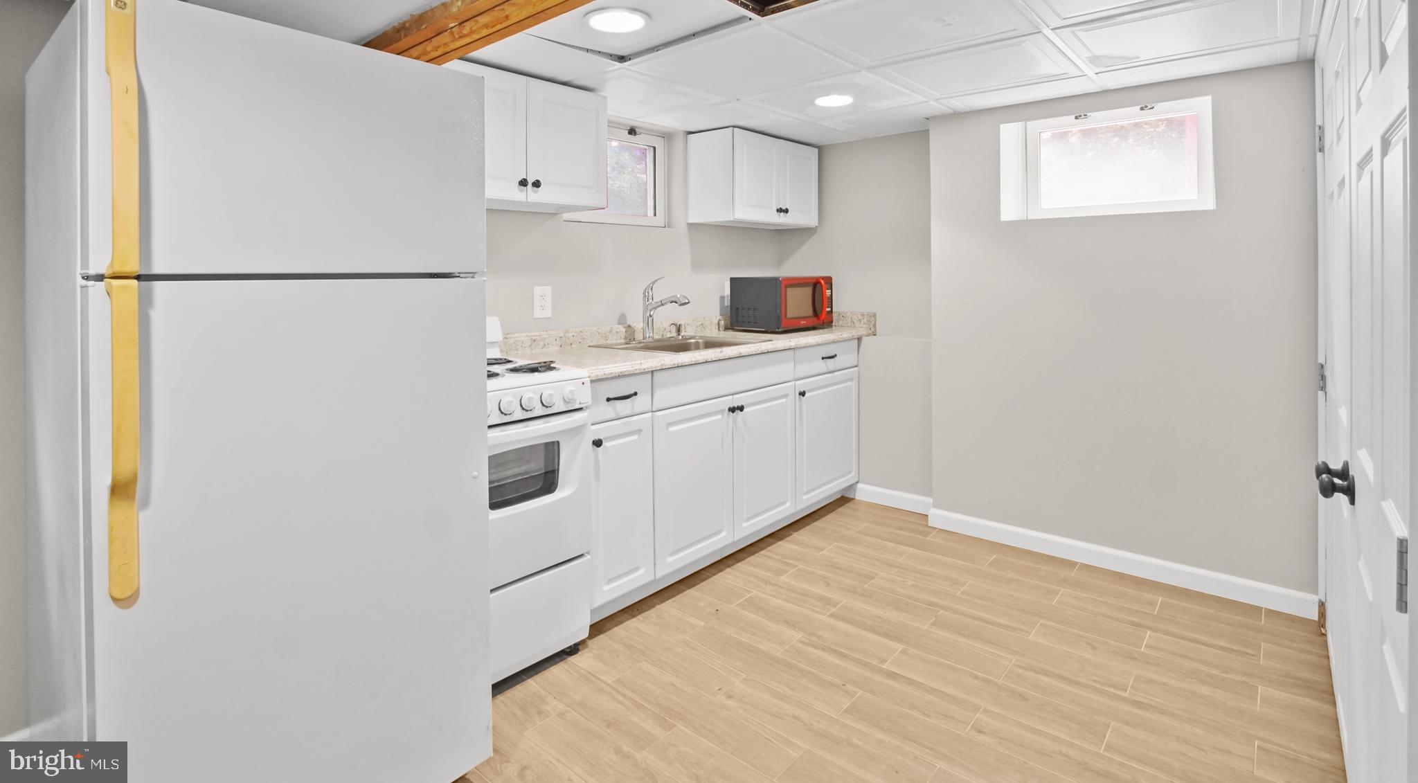 SOMERSET COURT LA PLATA - Residential