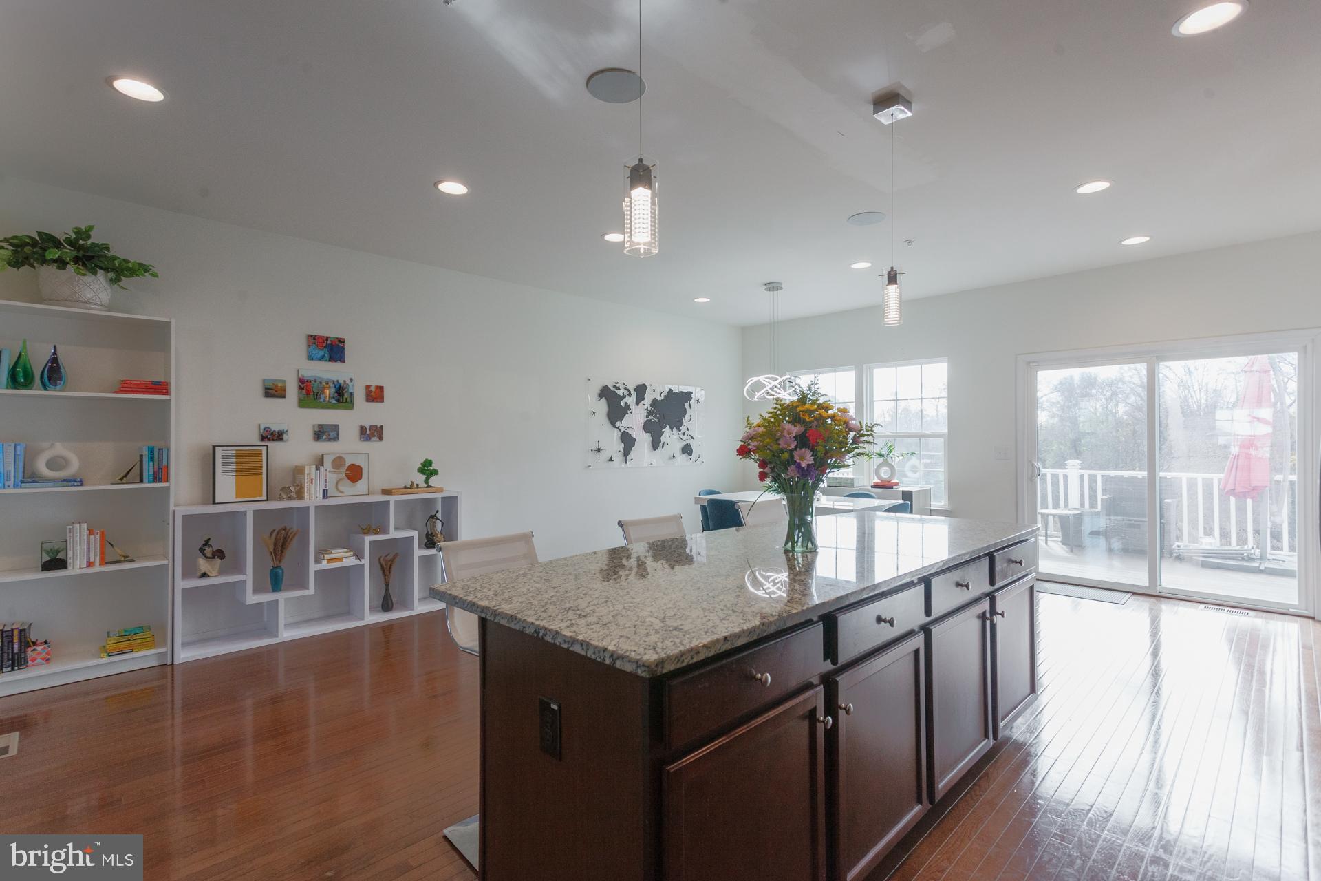 WYNGATE TOWNHOMES - Residential