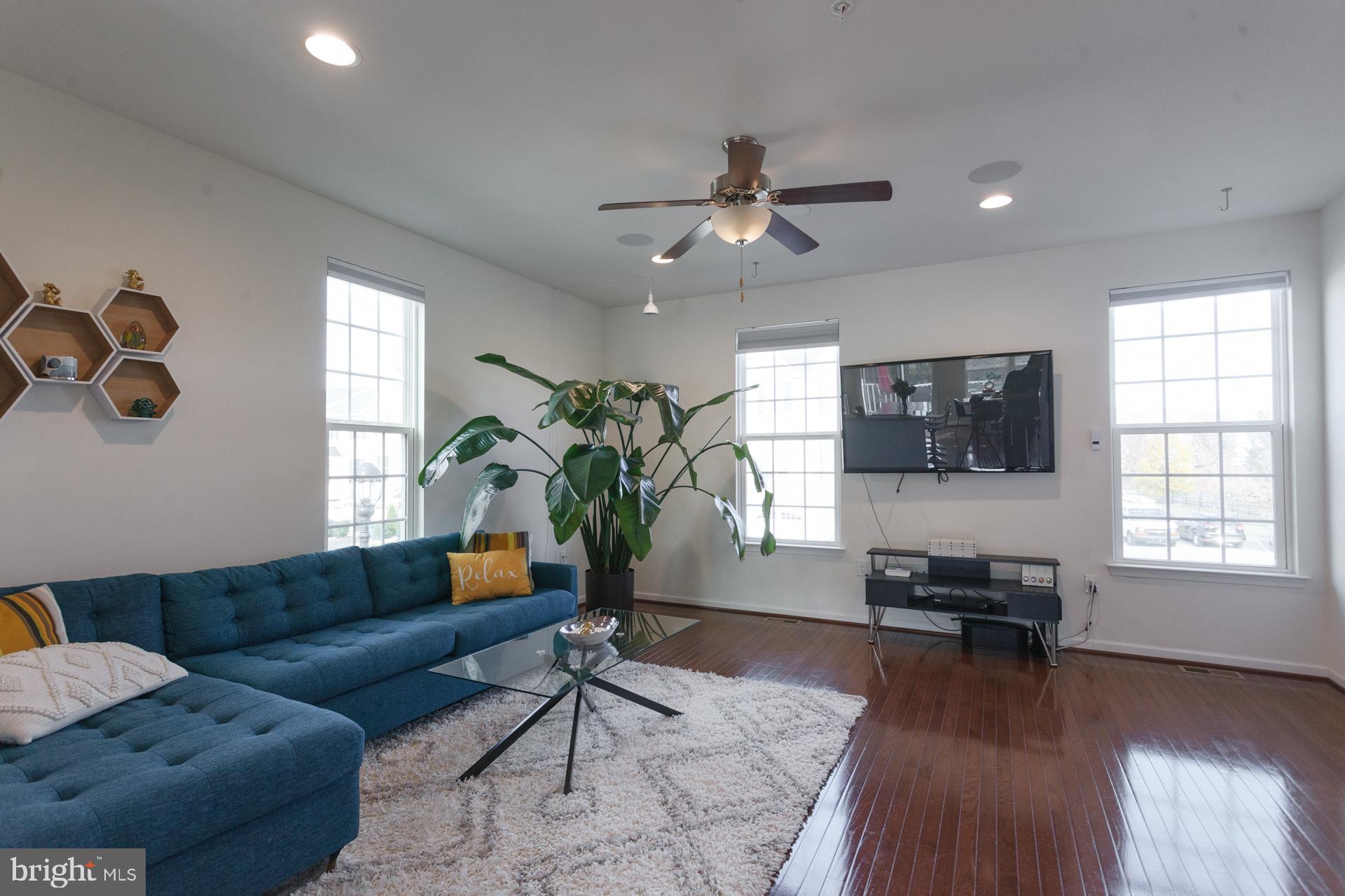 WYNGATE TOWNHOMES - Residential