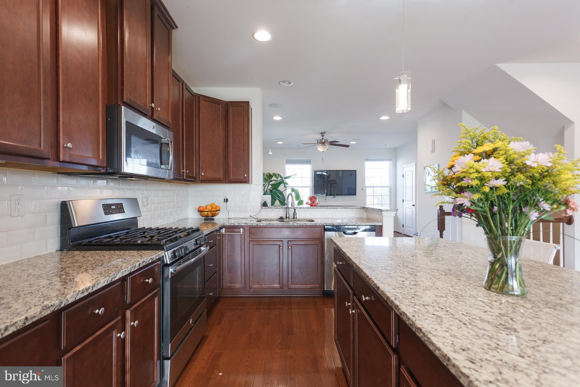 WYNGATE TOWNHOMES - Residential