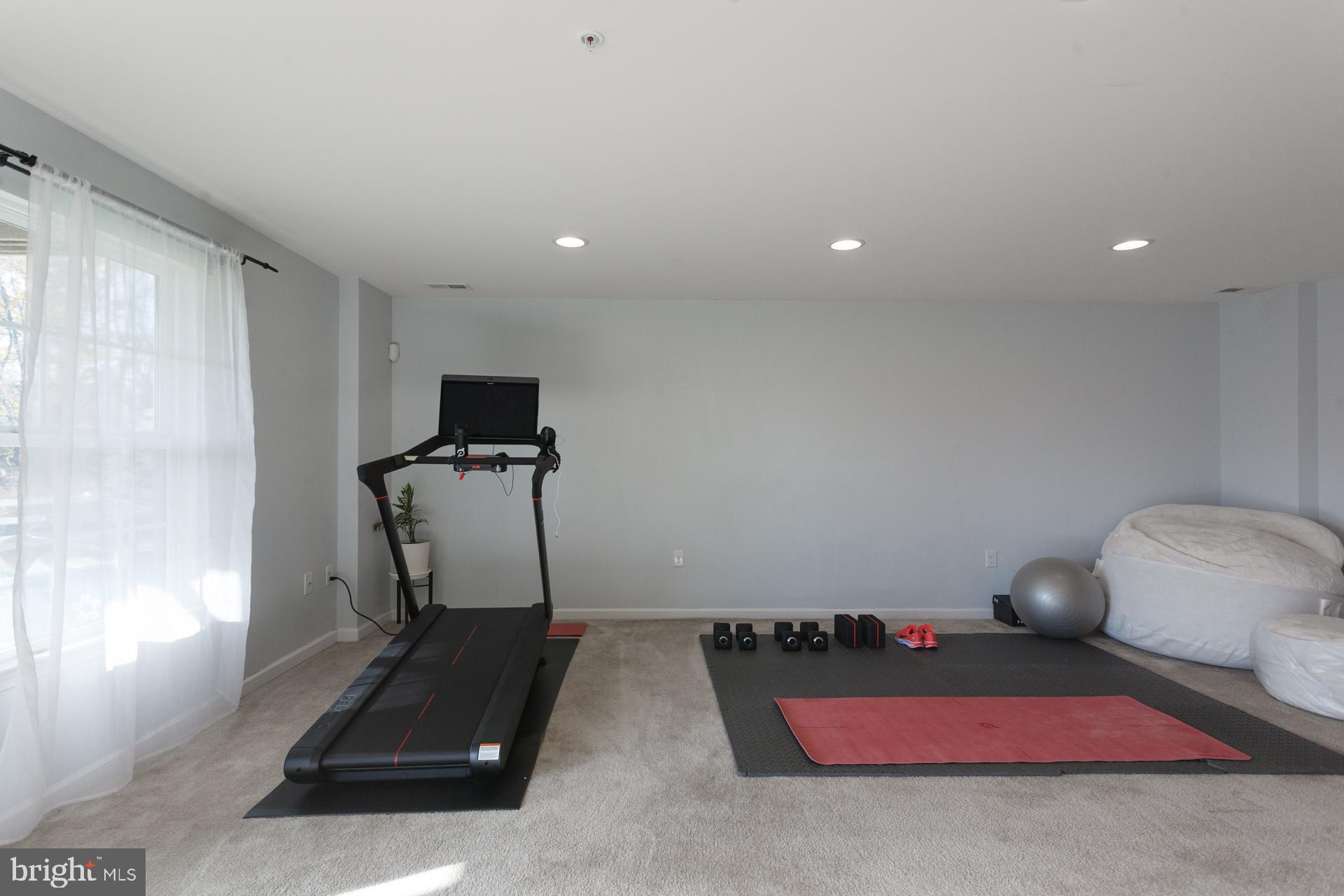 WYNGATE TOWNHOMES - Residential