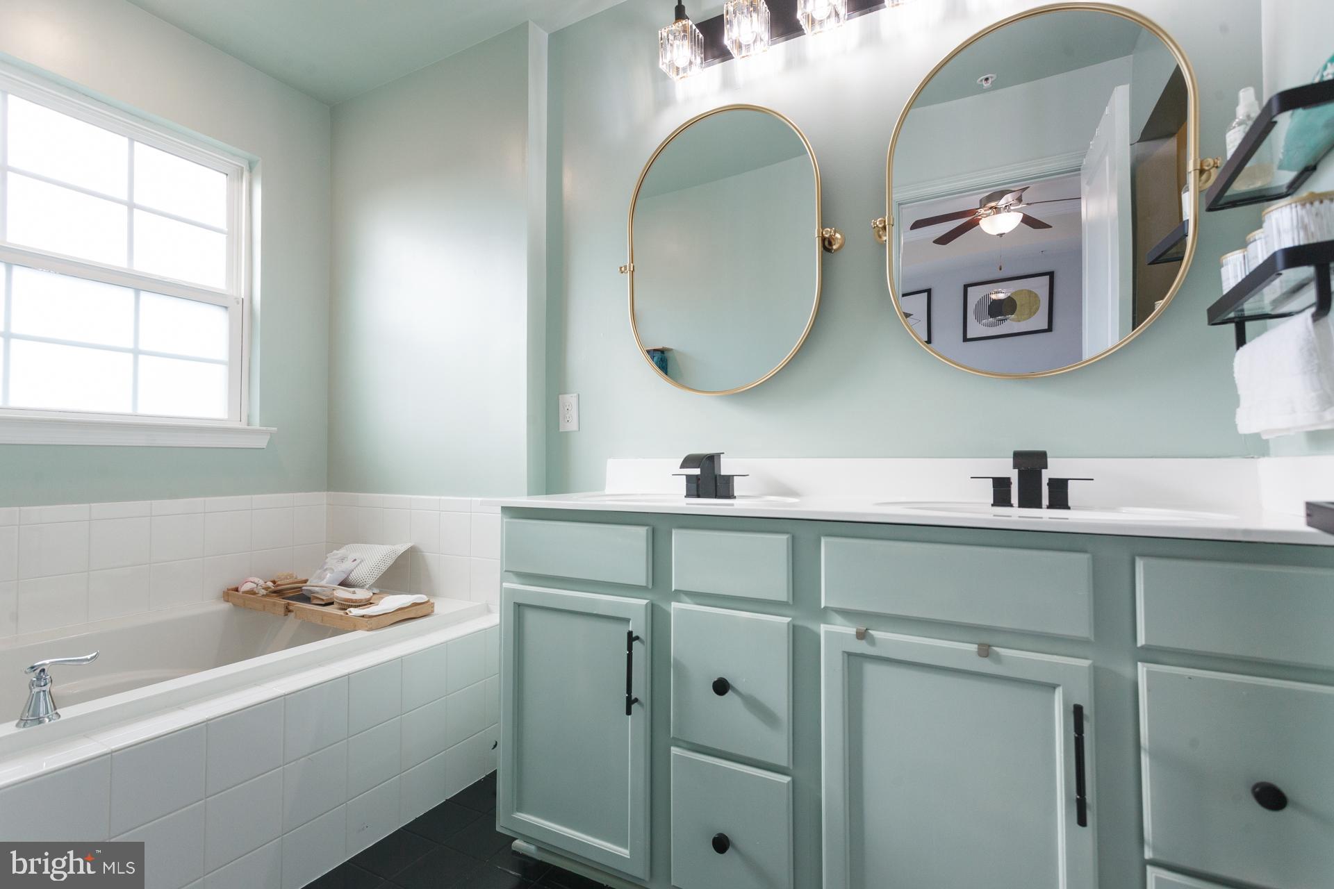 WYNGATE TOWNHOMES - Residential