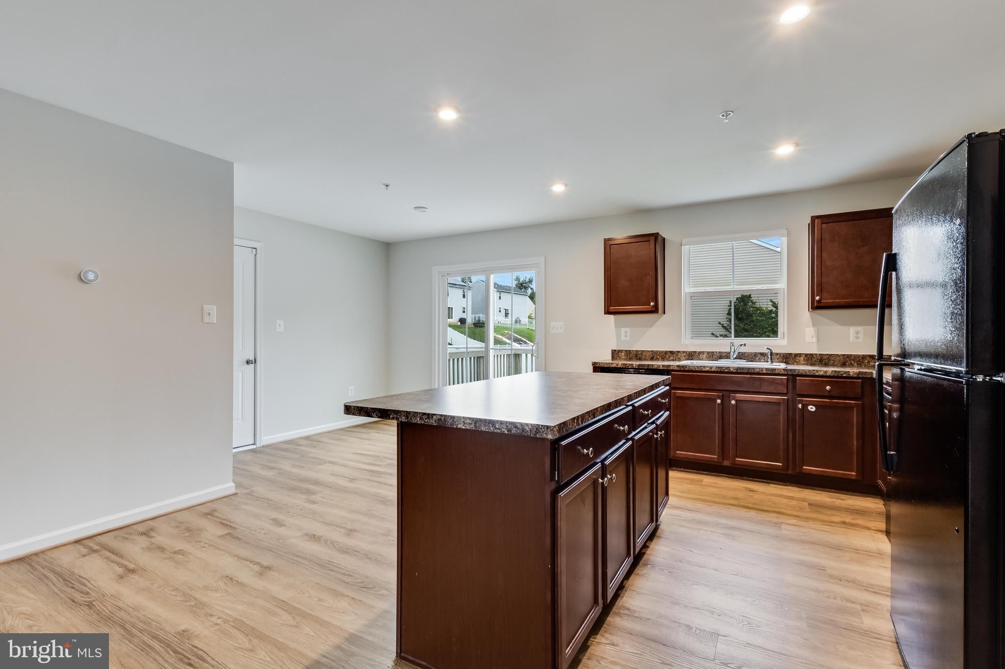 39 WILLOW WOODS DRIVE