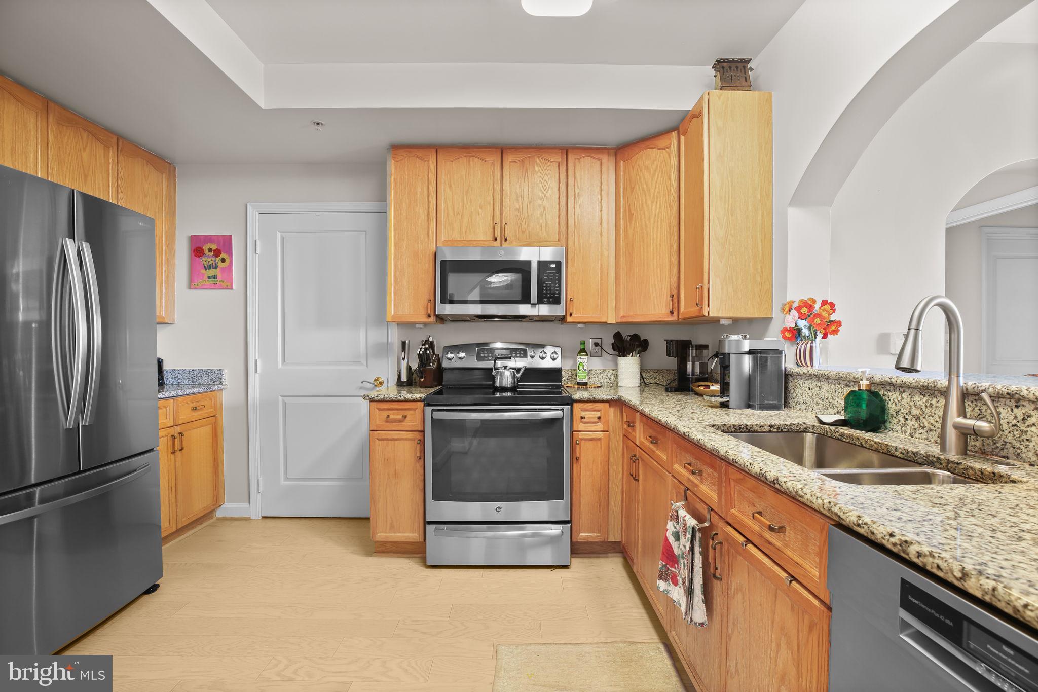 485 HARBOR SIDE STREET 806