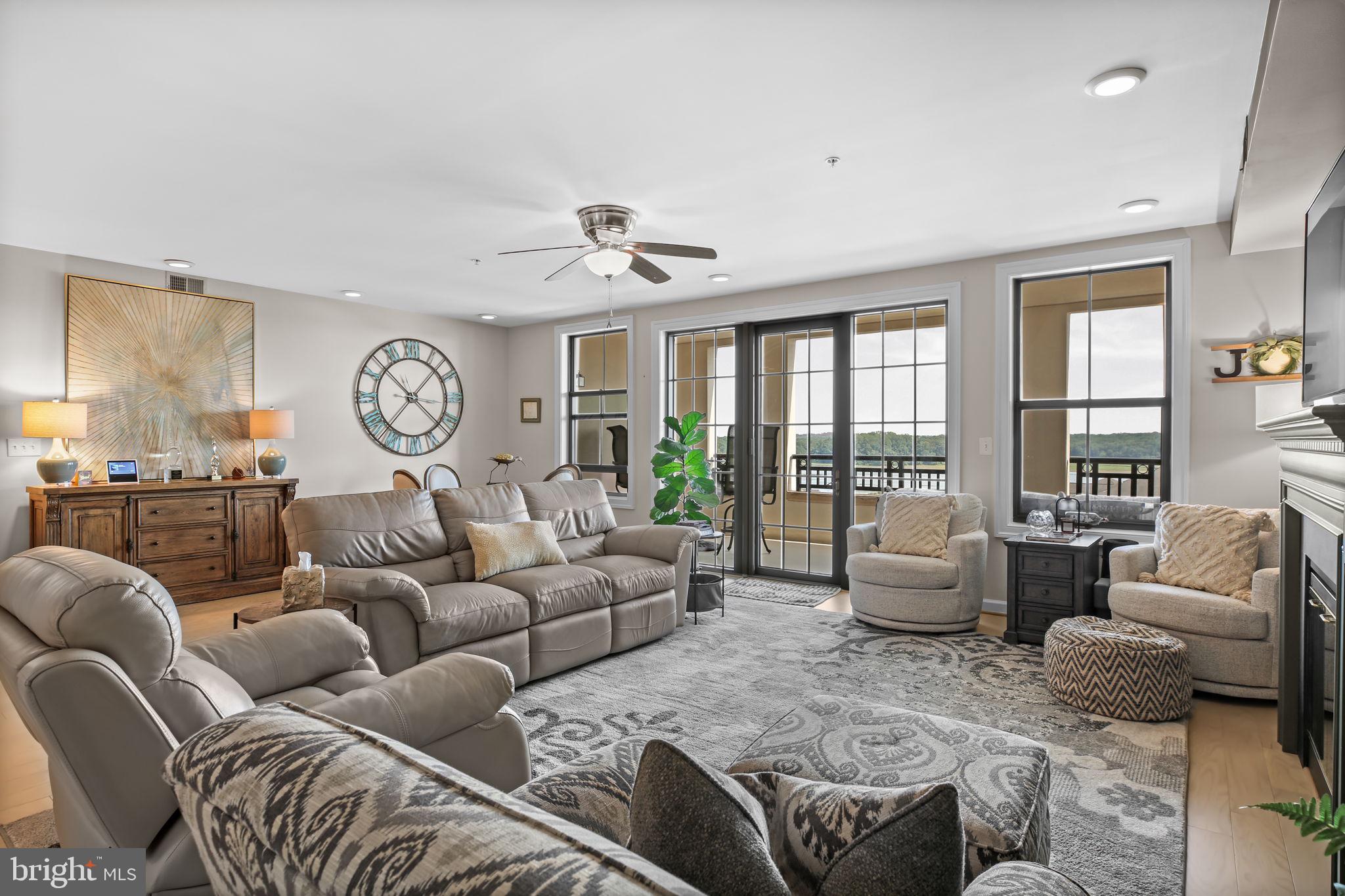 485 HARBOR SIDE STREET 806