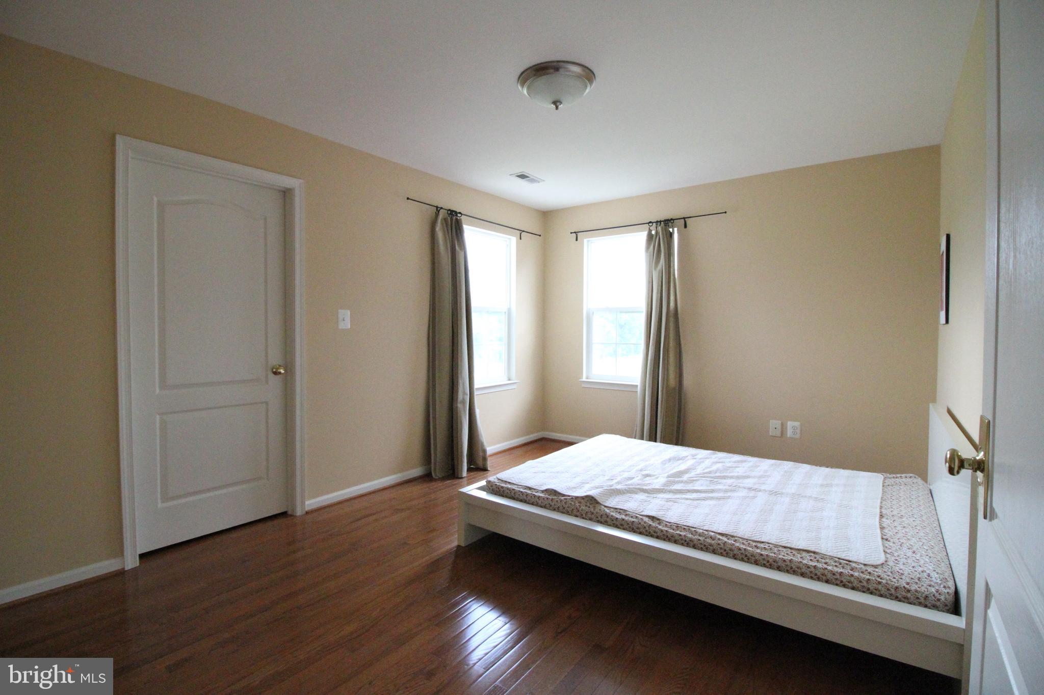 BELMONT COUNTRY CLUB - Residential Lease