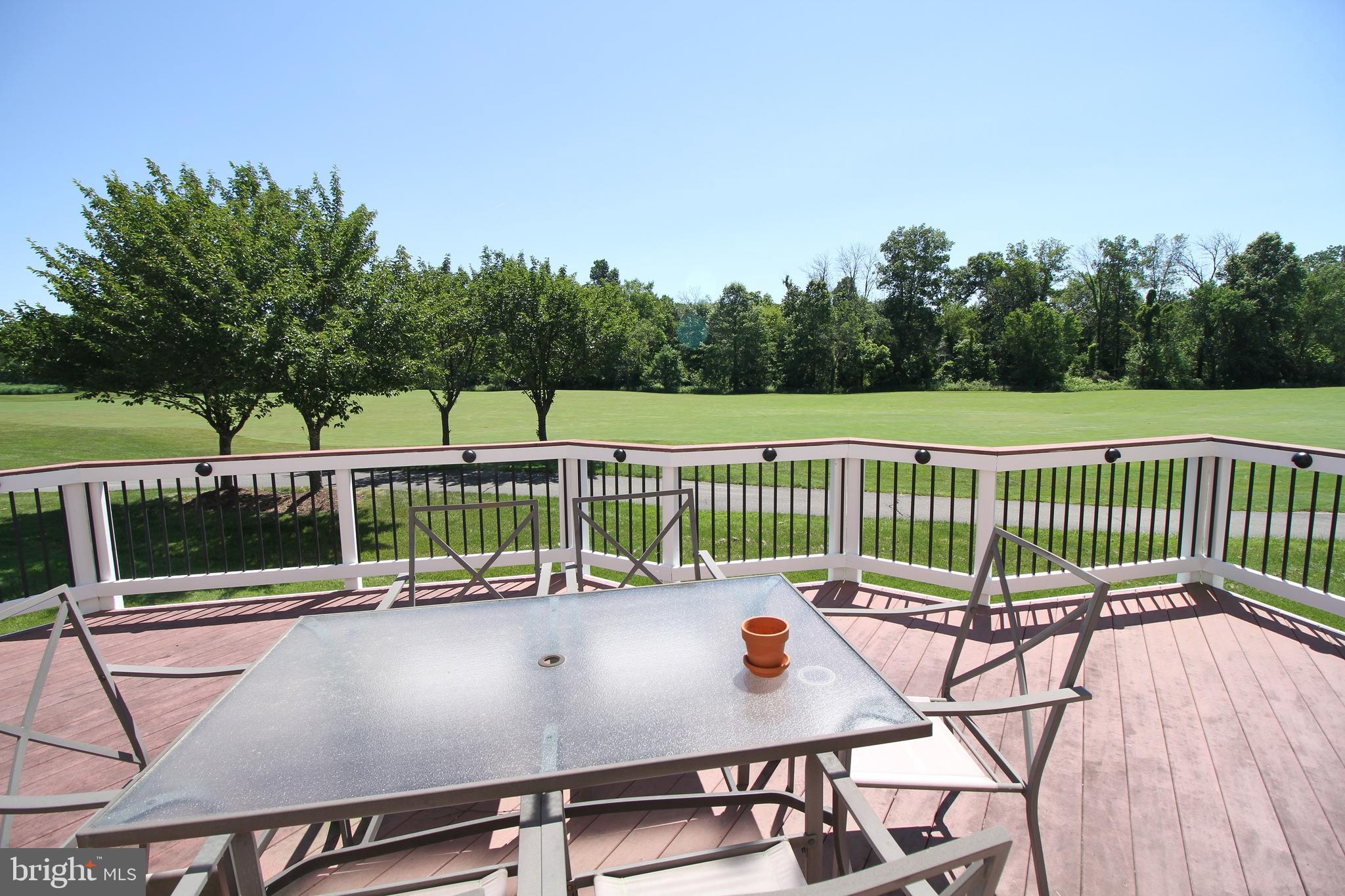 BELMONT COUNTRY CLUB - Residential Lease