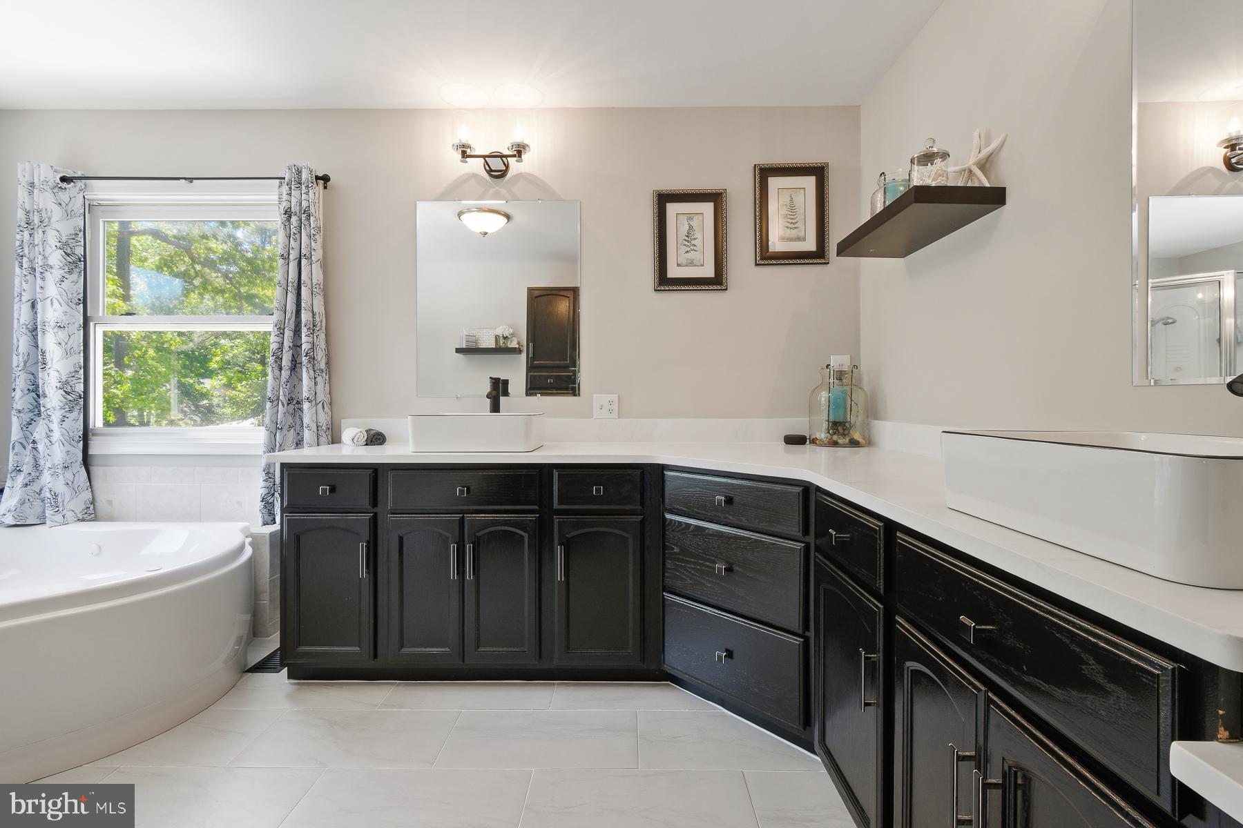 OCEAN PINES - BAY COLONY - Residential