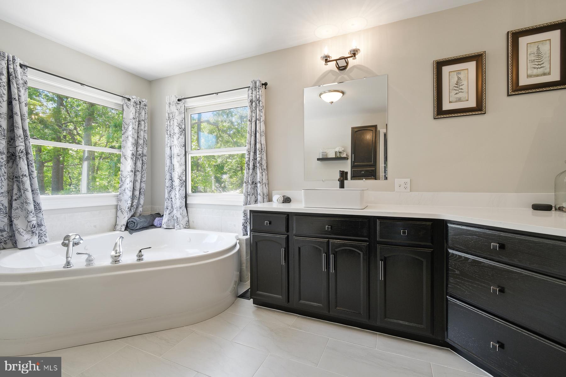 OCEAN PINES - BAY COLONY - Residential