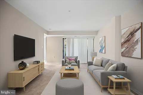 7806 Hanover Parkway Unit 104, Greenbelt, MD MLS: MDPG2128332