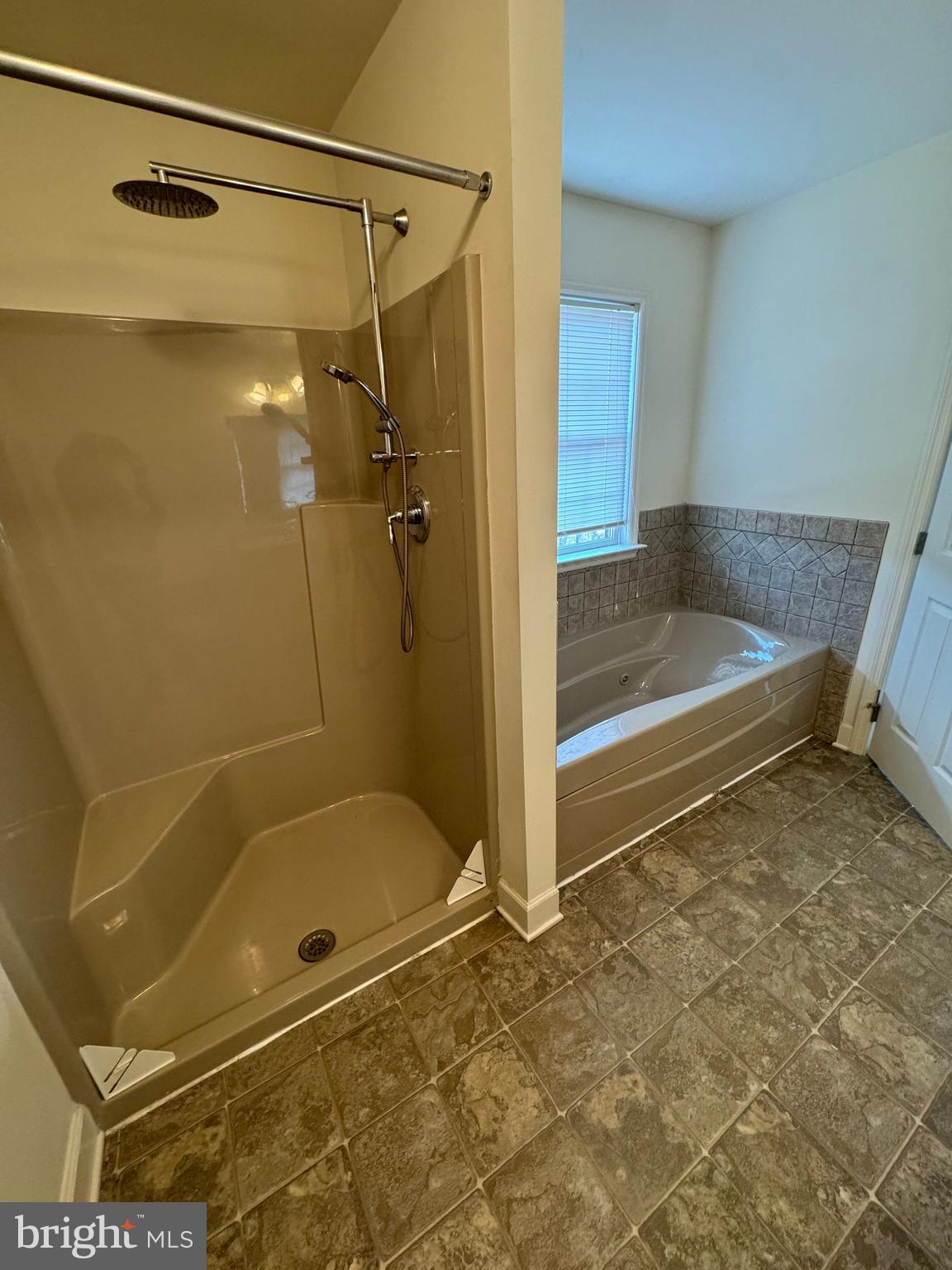 GLENBROOK - Residential