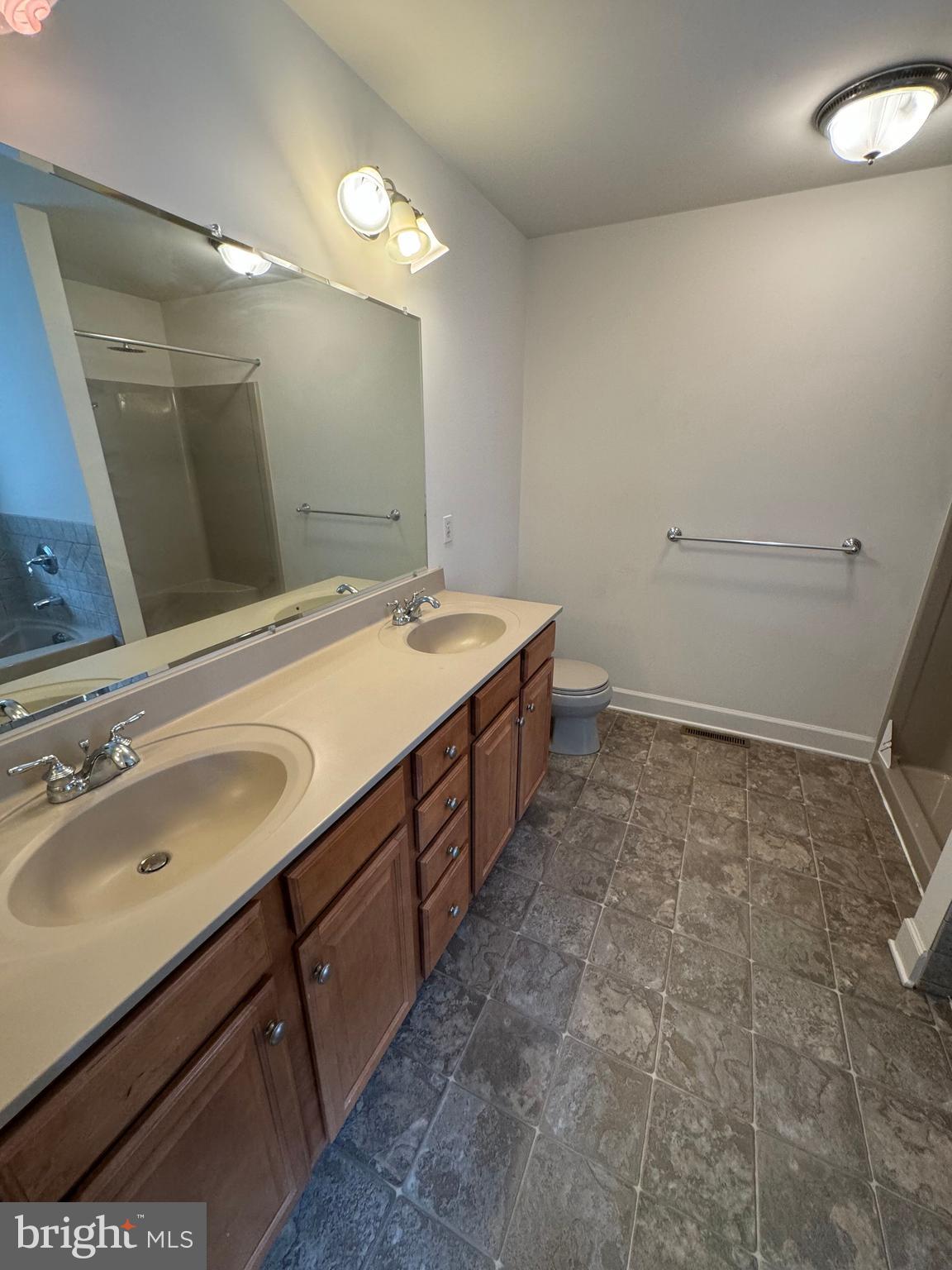 GLENBROOK - Residential