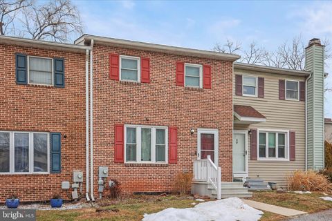 Photo of 6 Persian Lilac Drive, ETTERS, PA 17319 (MLS # PAYK2098042)