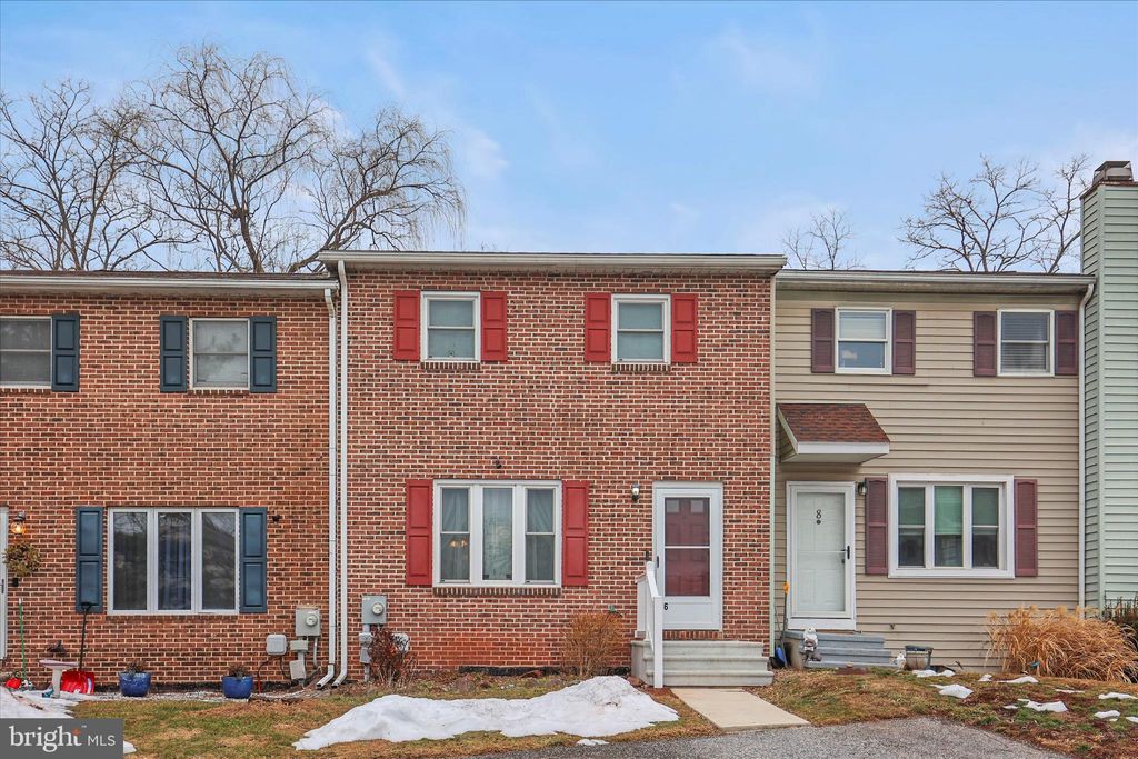 Photo of 6 Persian Lilac Drive, ETTERS, PA 17319 (MLS # PAYK2098042)