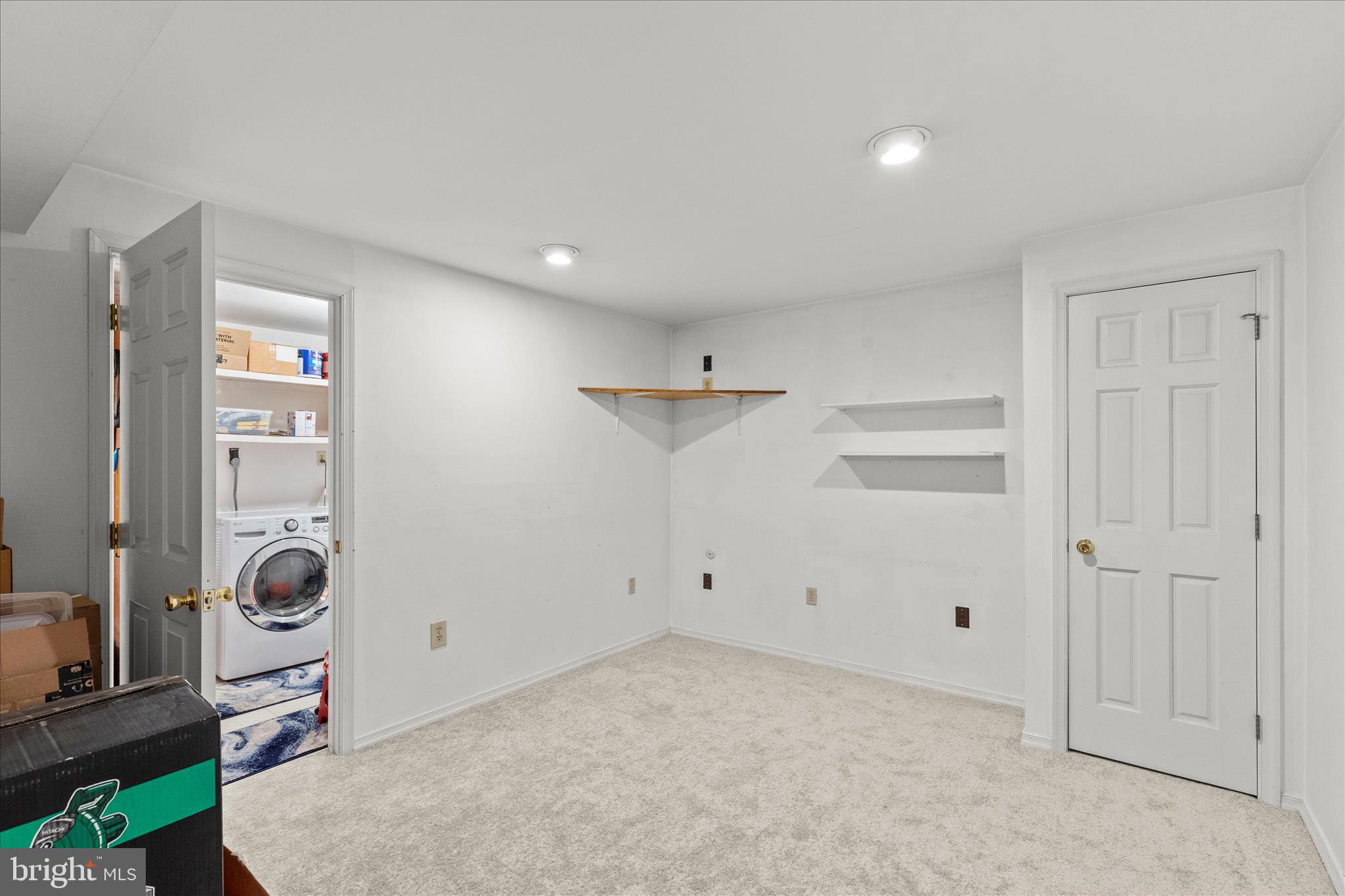 VALLEY GREEN VILLAGE WEST - Residential