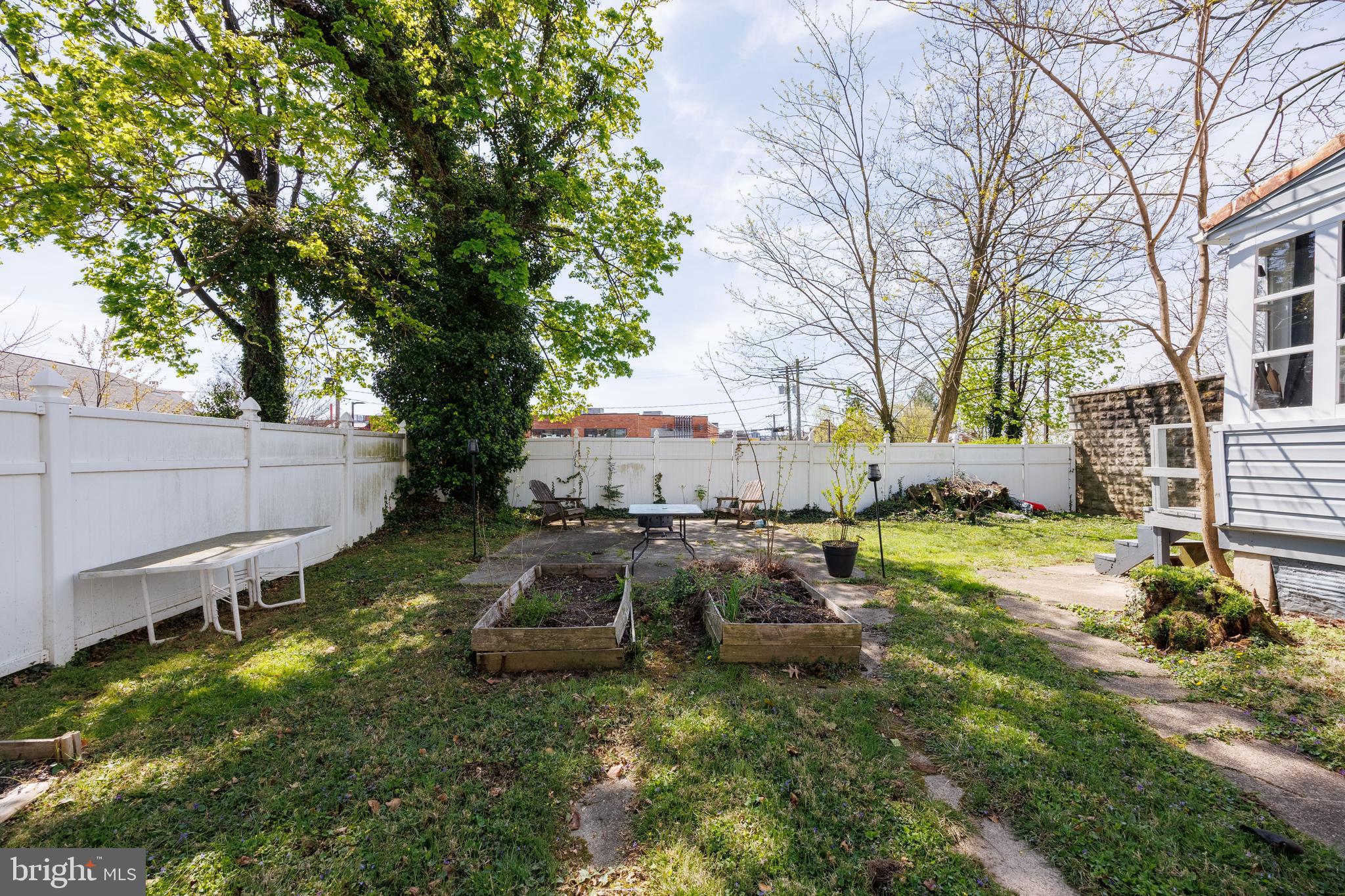 OLD HOMELAND - Residential