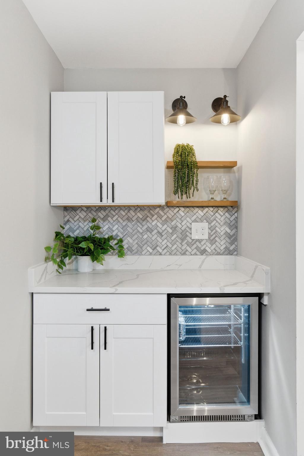 KENWOOD PARK - Residential