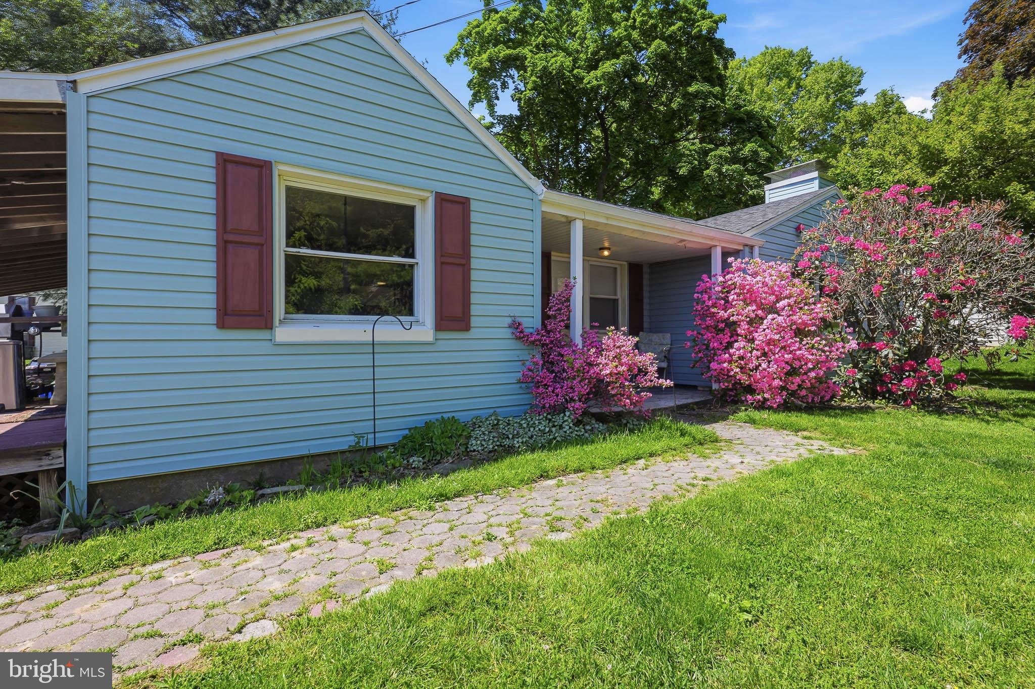 330 CEDAR LANE