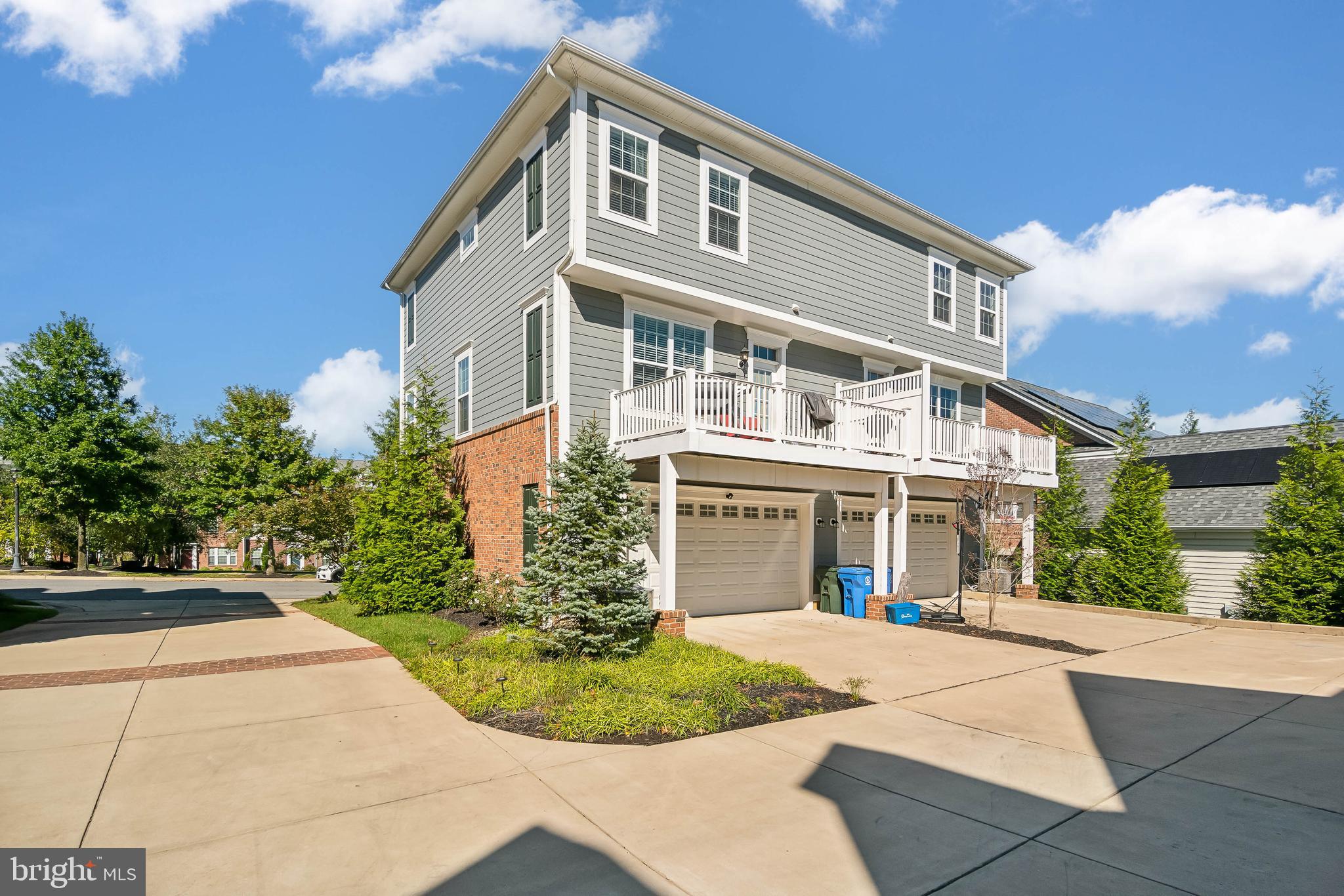 STEEPLECHASE - Residential Lease