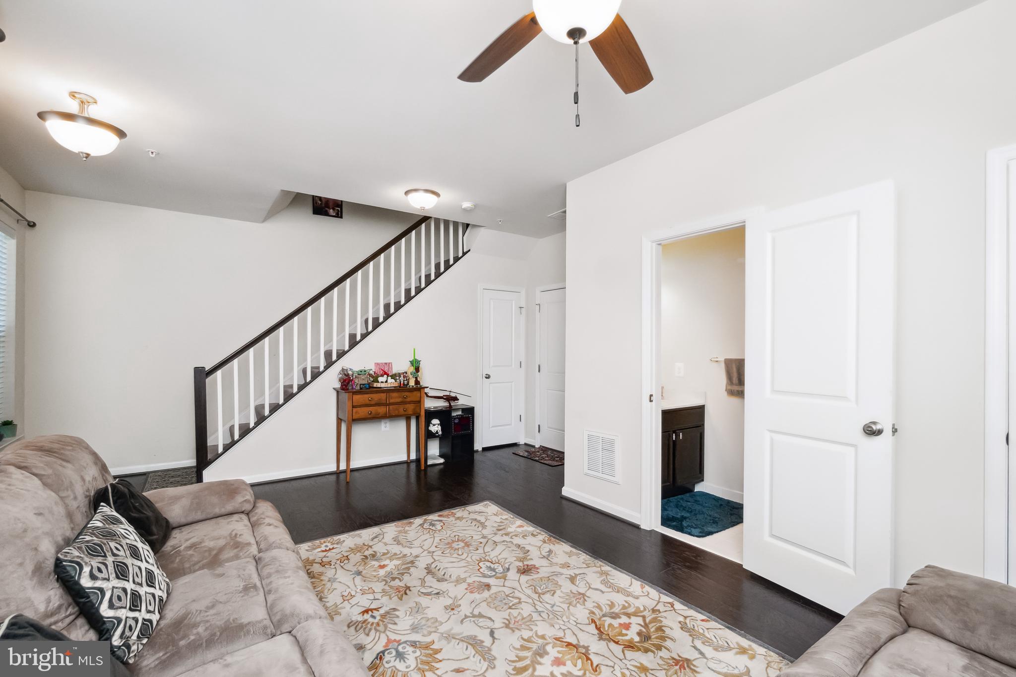 STEEPLECHASE - Residential Lease