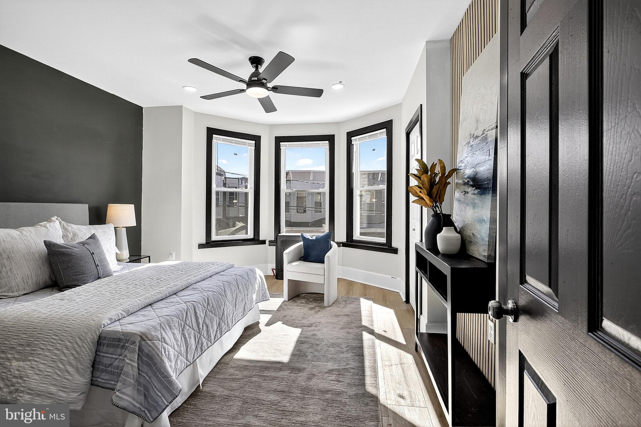 WALNUT HILL - Residential