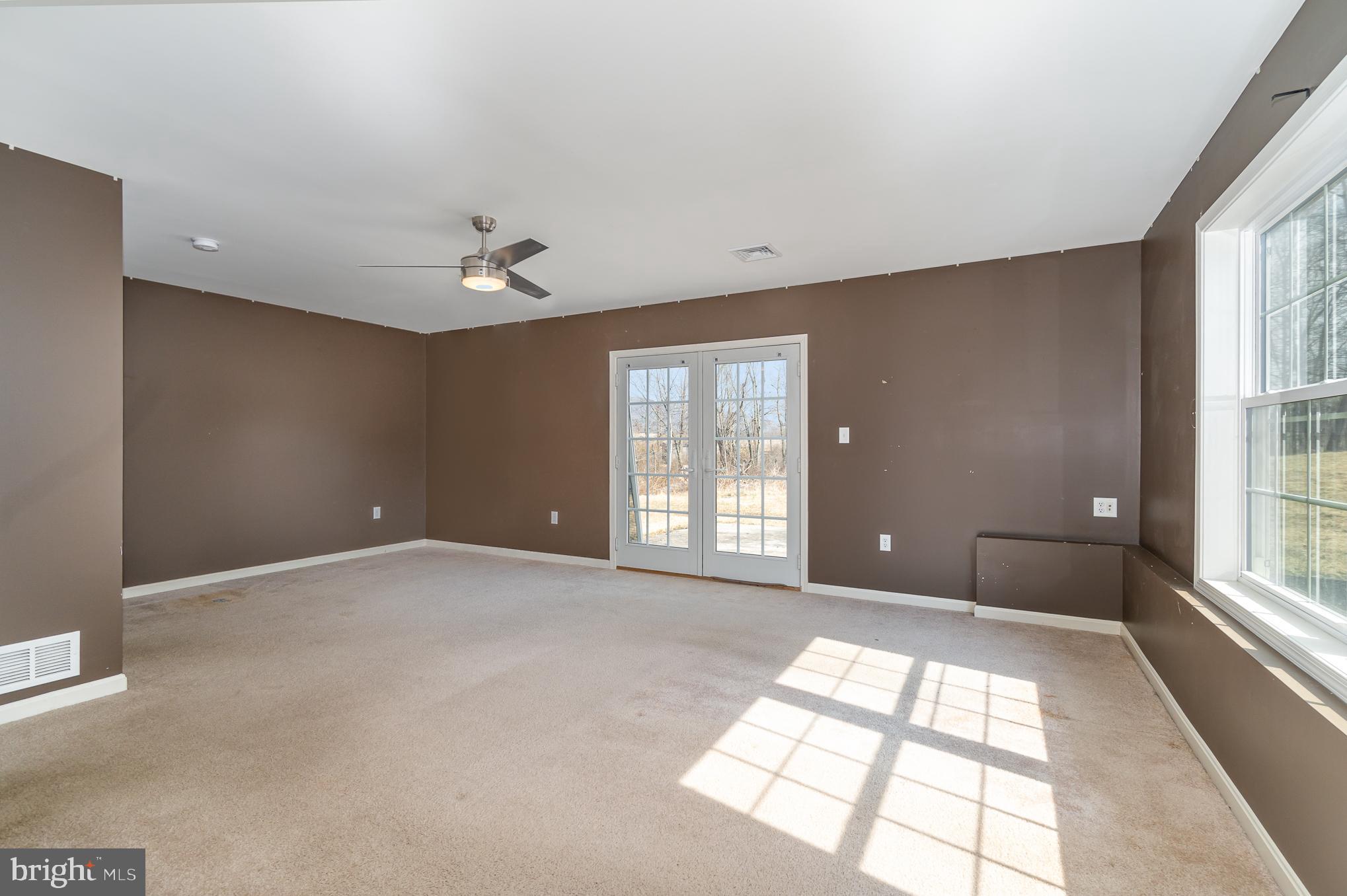 NORTH MIDDLETON TWP - Residential