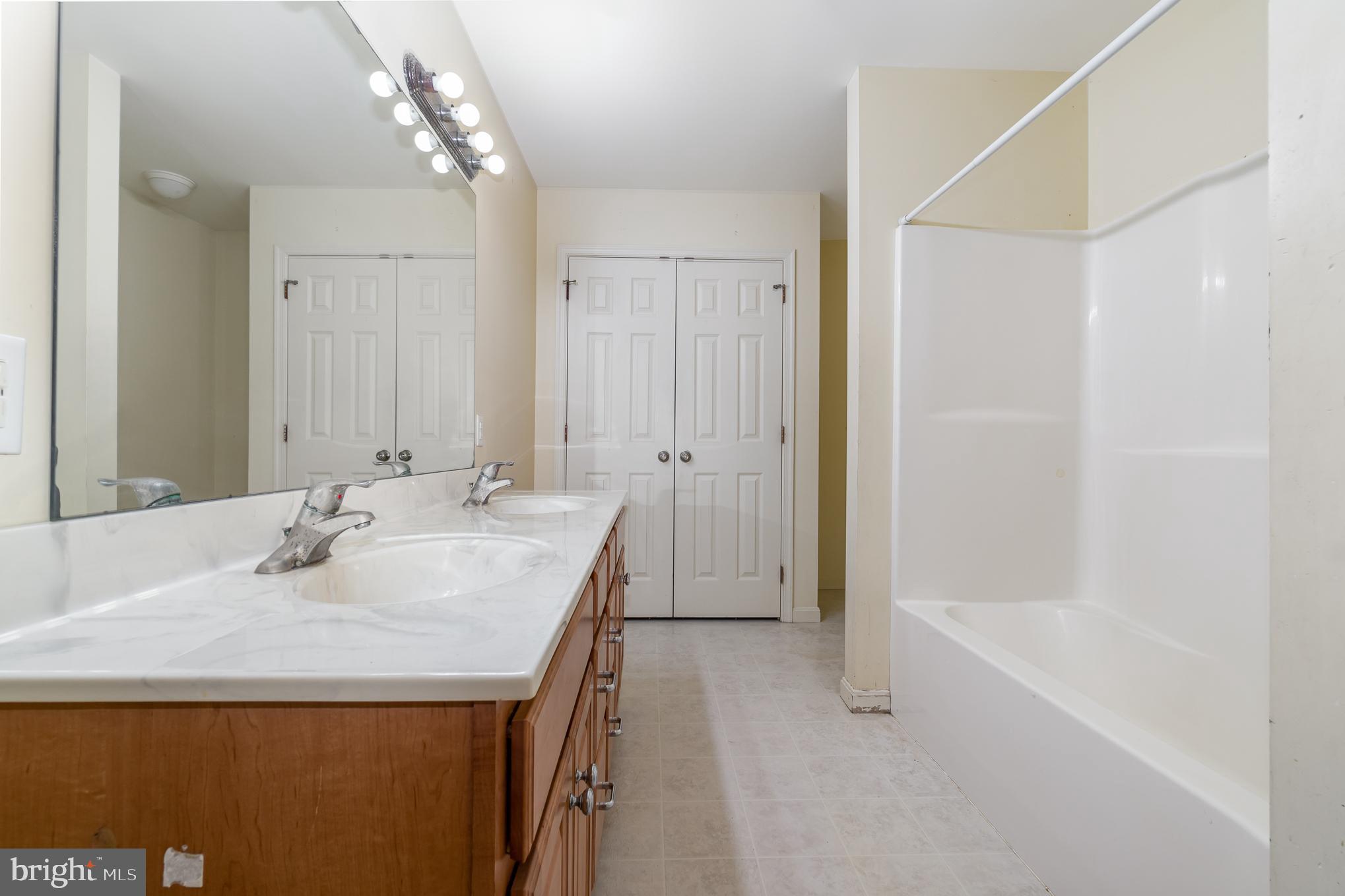 NORTH MIDDLETON TWP - Residential