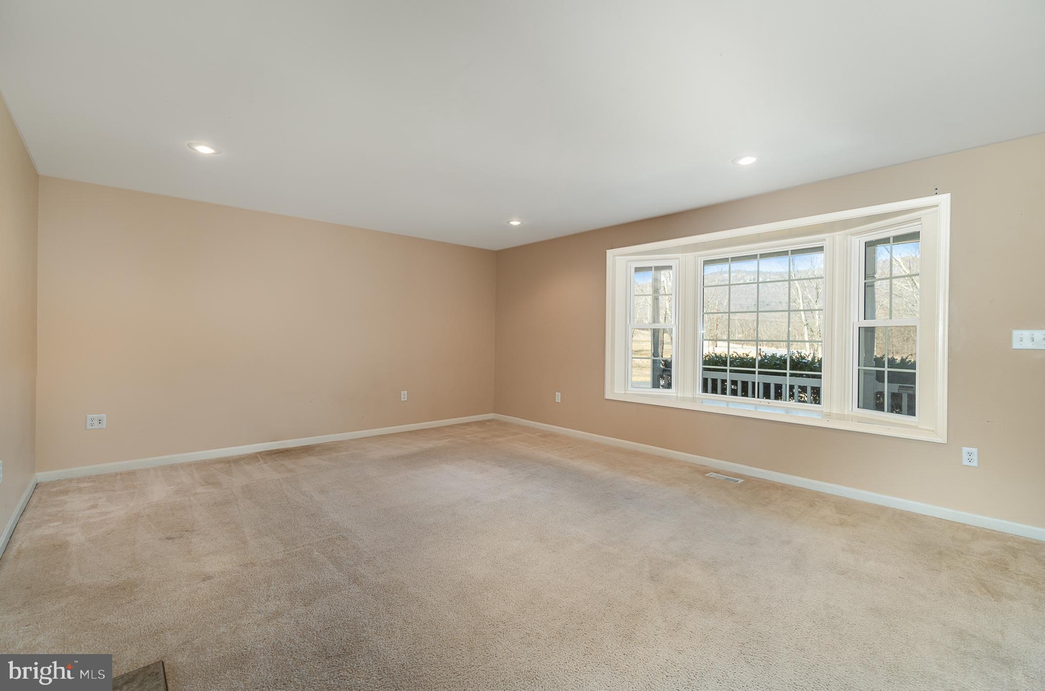 NORTH MIDDLETON TWP - Residential