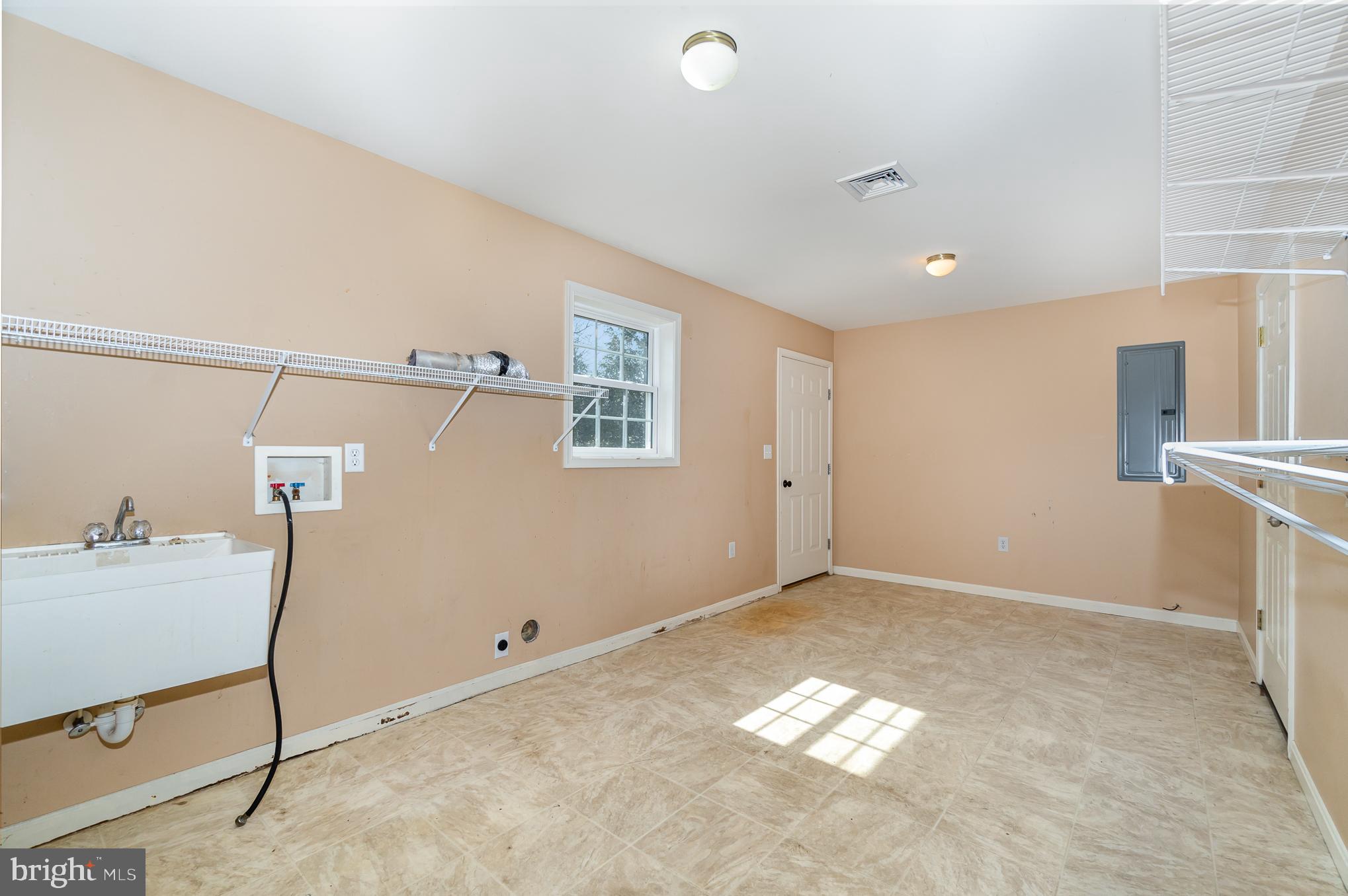 NORTH MIDDLETON TWP - Residential