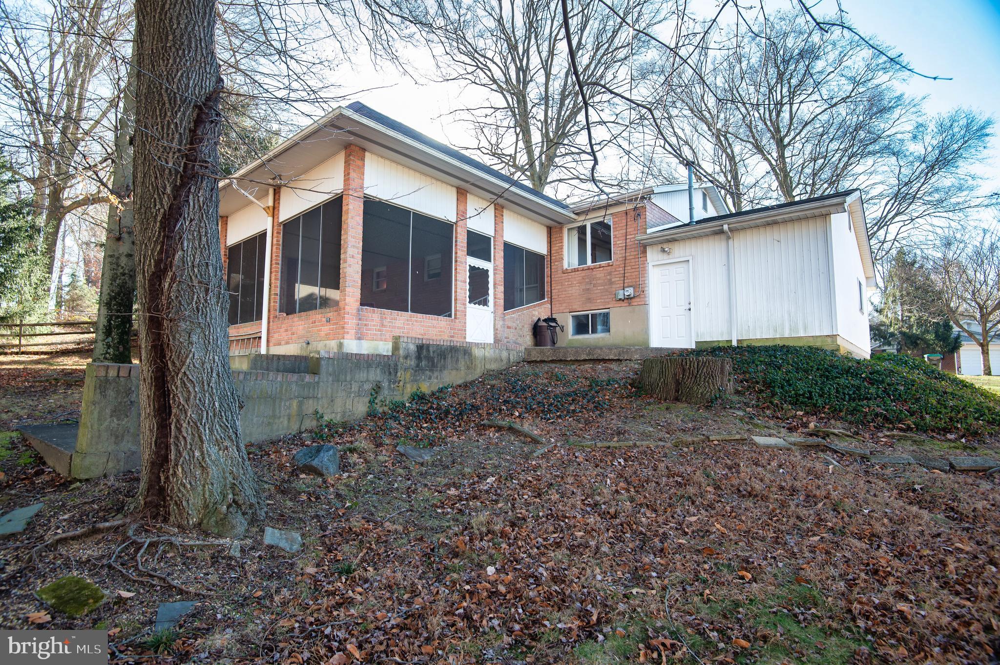 2511 CROSSGATES DRIVE