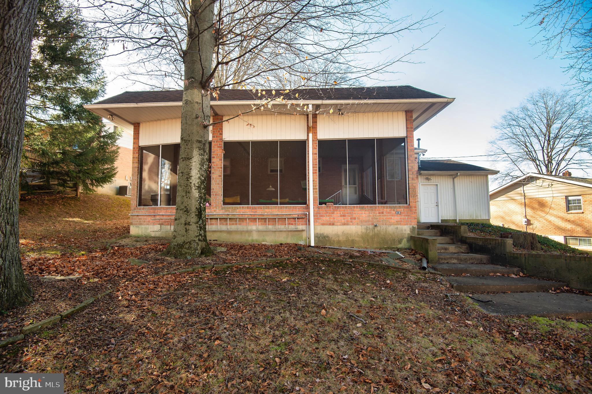 2511 CROSSGATES DRIVE