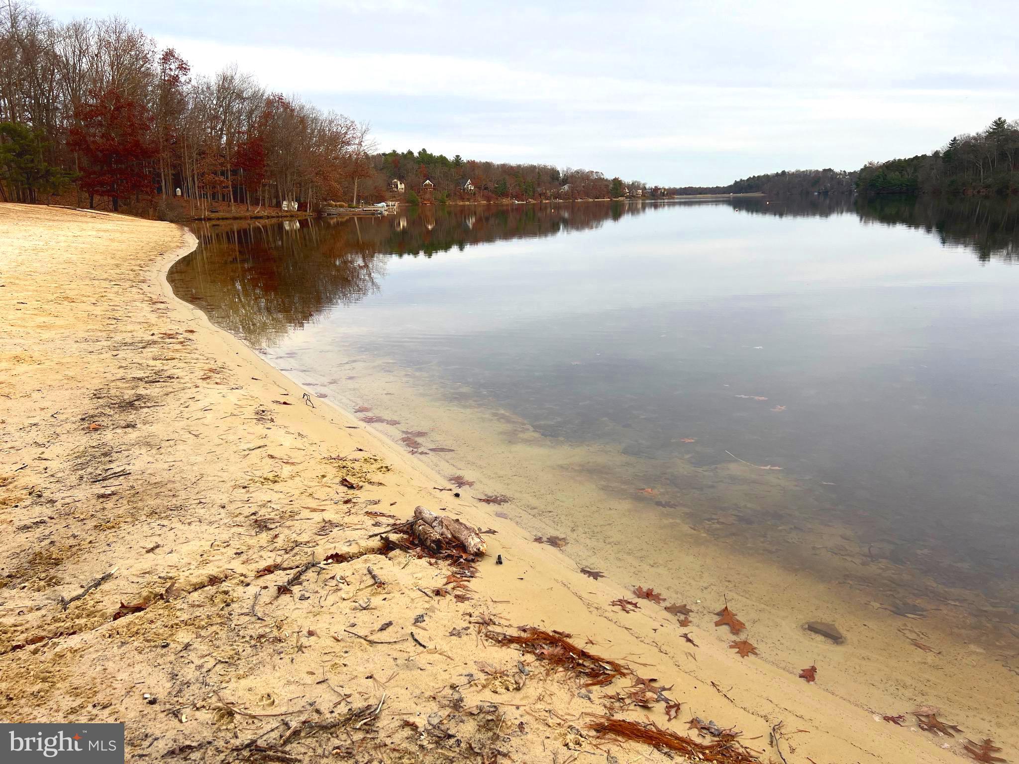 LAKE HOLIDAY ESTATES - Residential