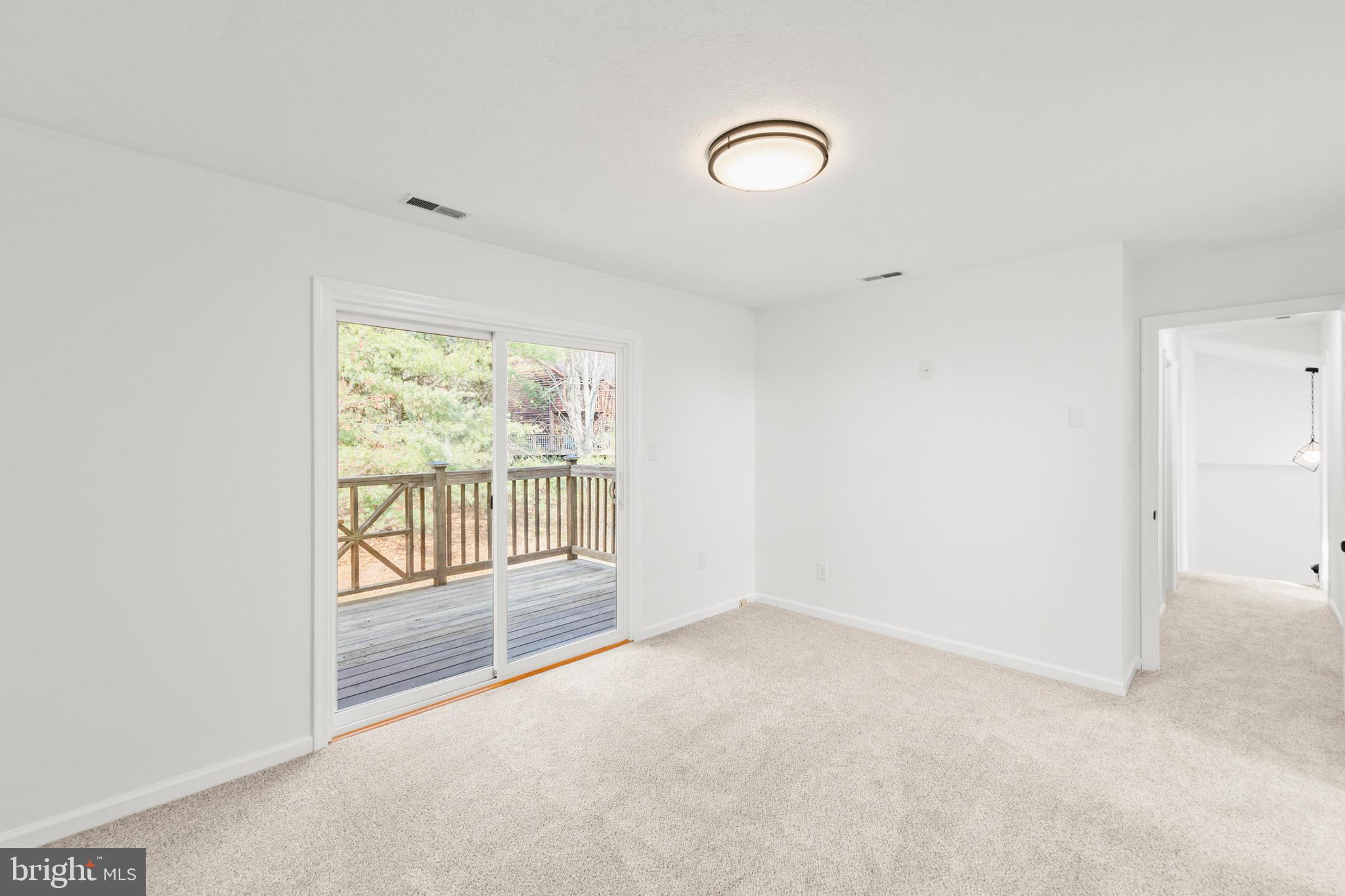 LAKE HOLIDAY ESTATES - Residential