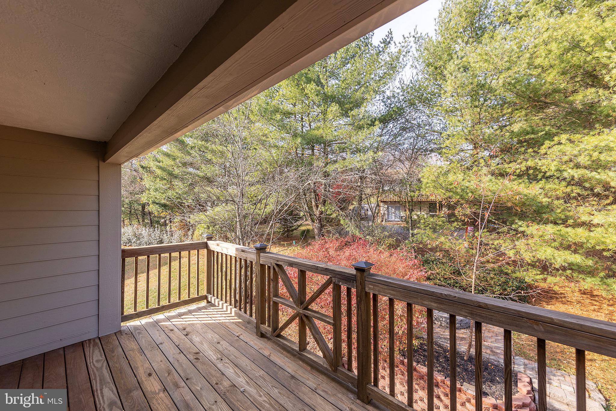 LAKE HOLIDAY ESTATES - Residential