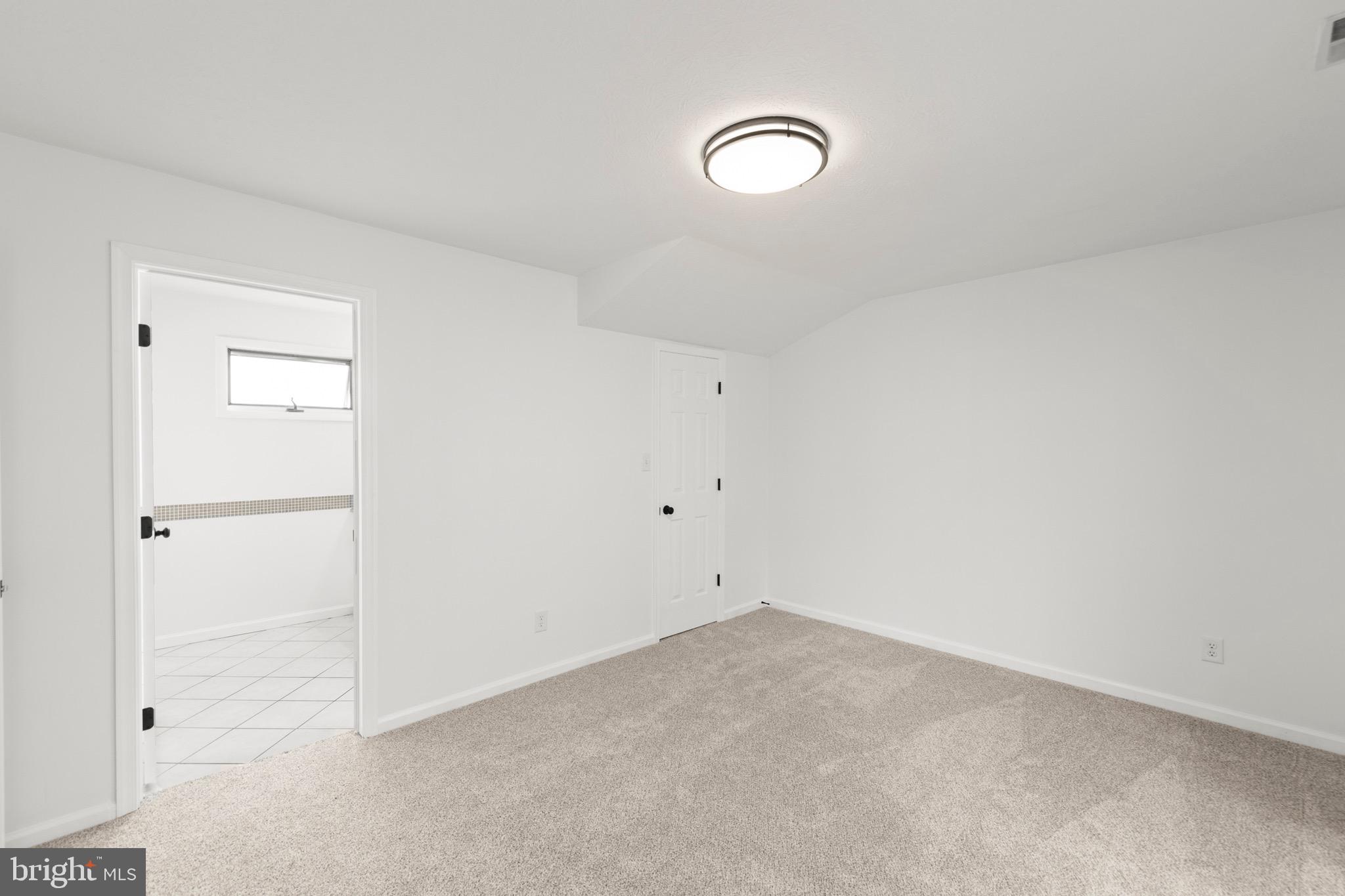 LAKE HOLIDAY ESTATES - Residential