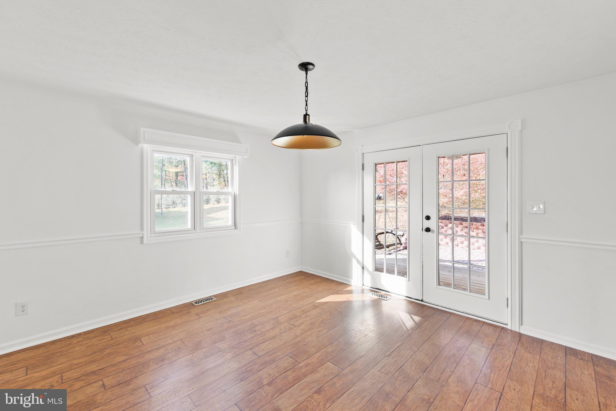 LAKE HOLIDAY ESTATES - Residential