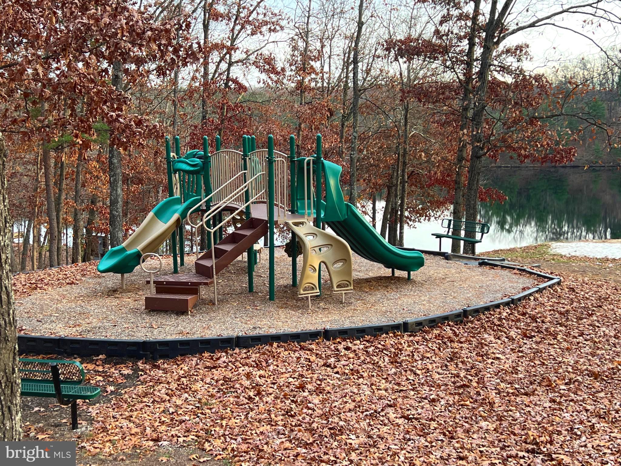 LAKE HOLIDAY ESTATES - Residential