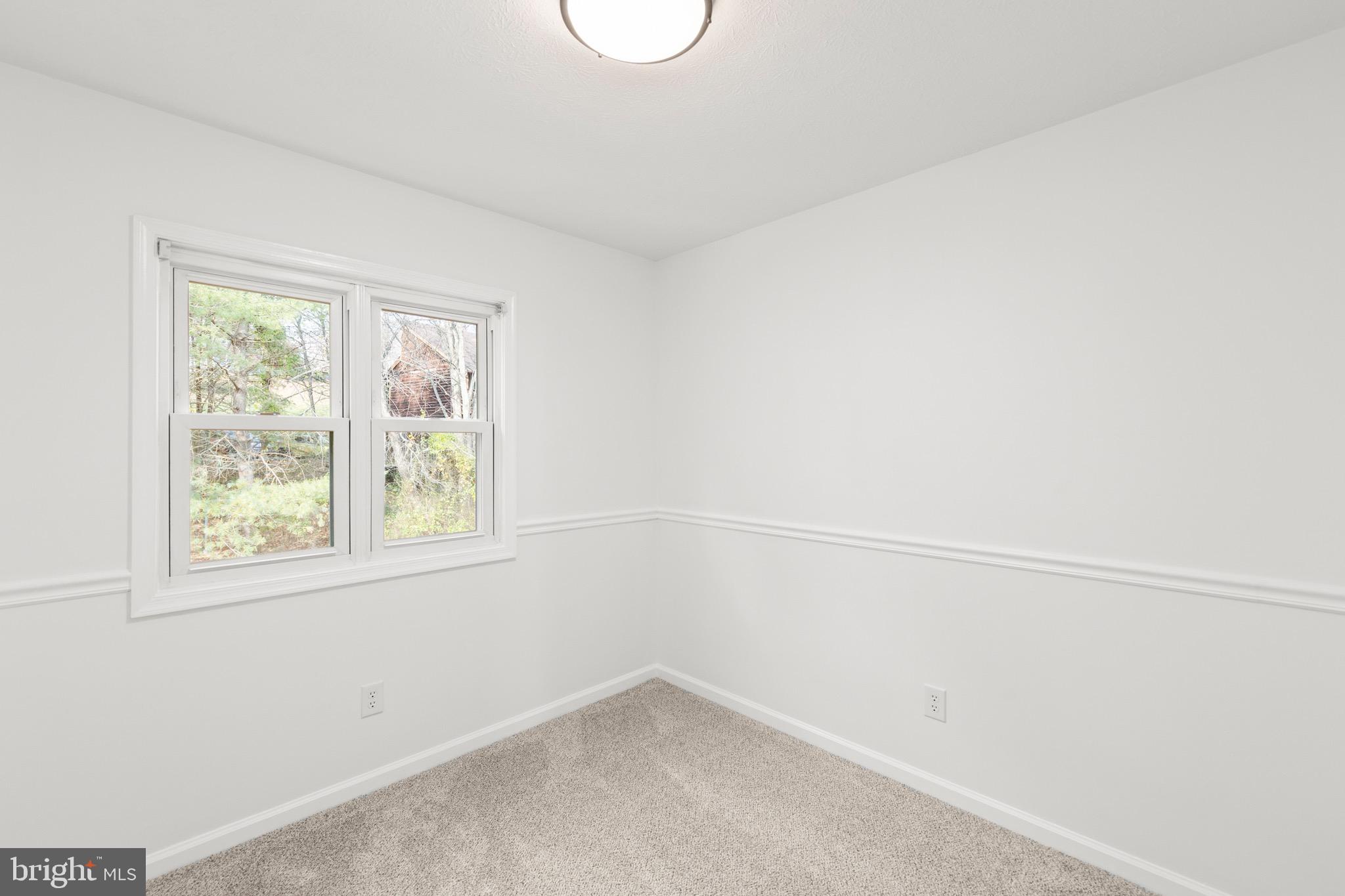 LAKE HOLIDAY ESTATES - Residential