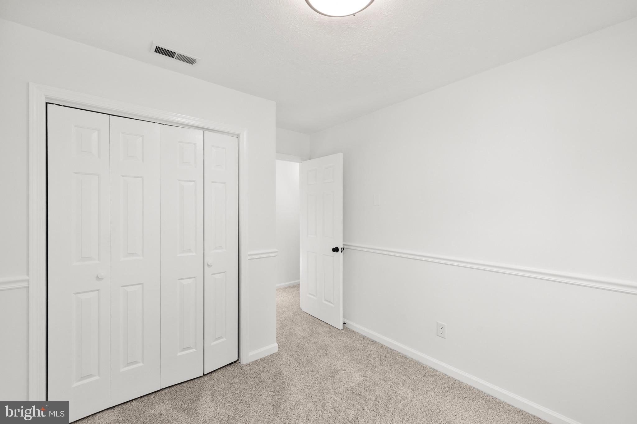 LAKE HOLIDAY ESTATES - Residential