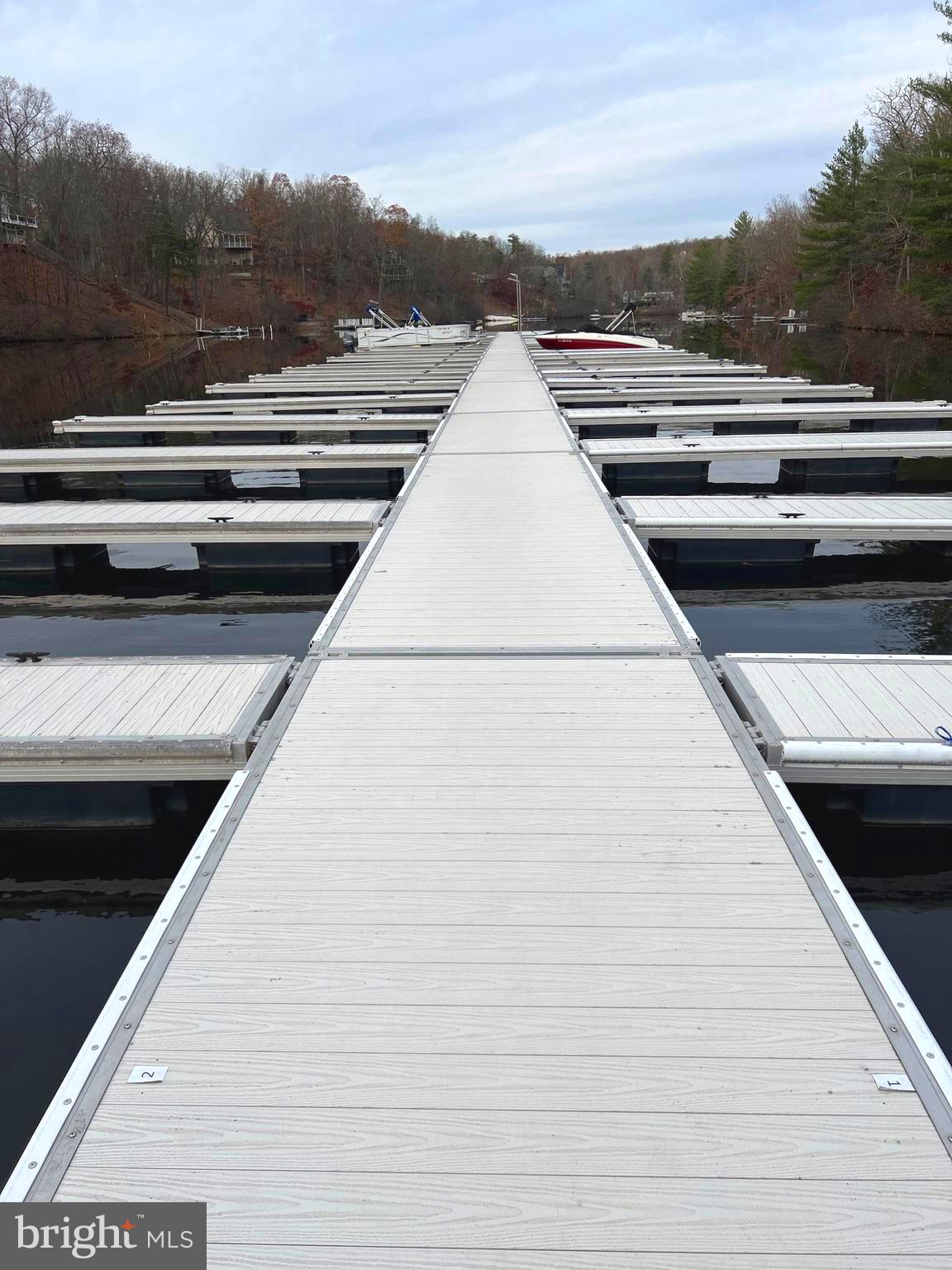 LAKE HOLIDAY ESTATES - Residential