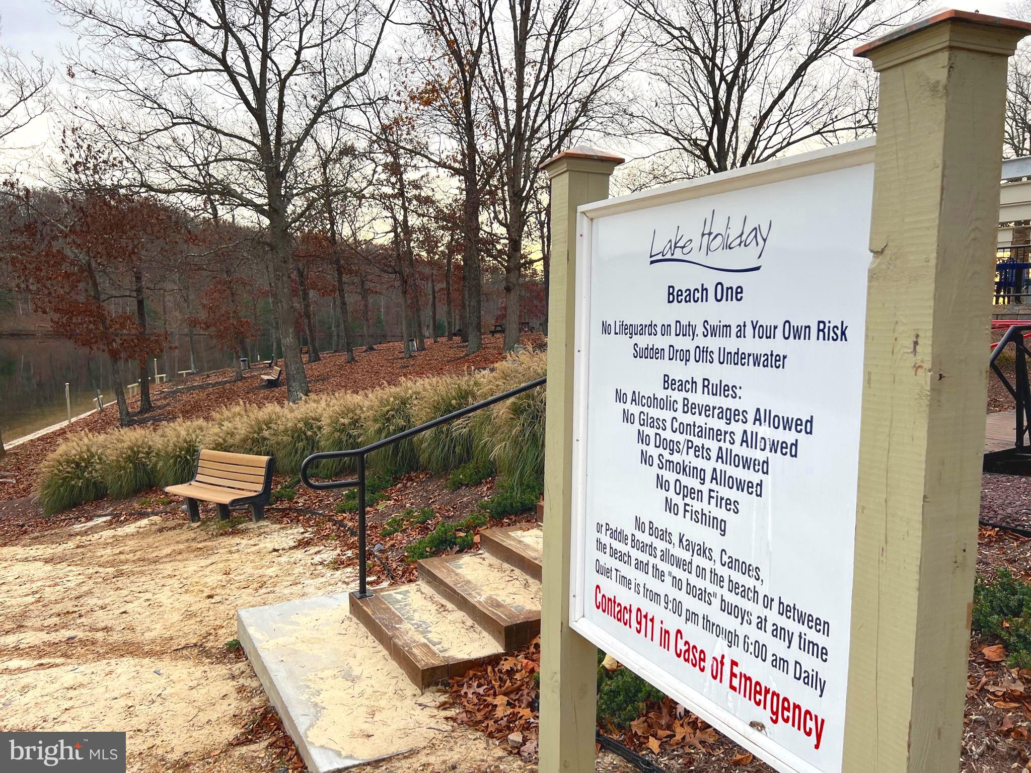 LAKE HOLIDAY ESTATES - Residential